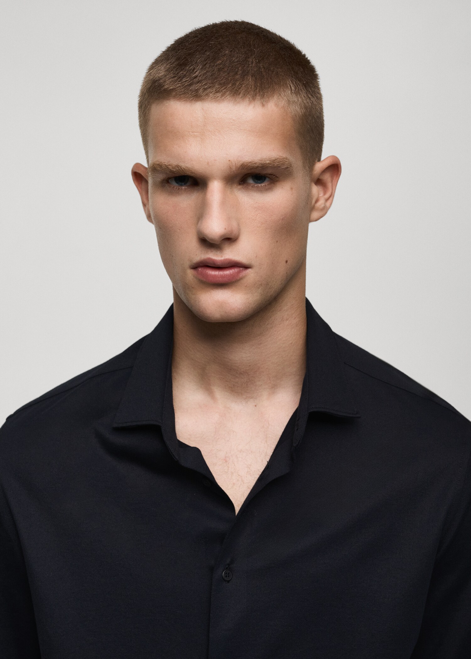 Crease-resistant regular-fit shirt - Details of the article 1