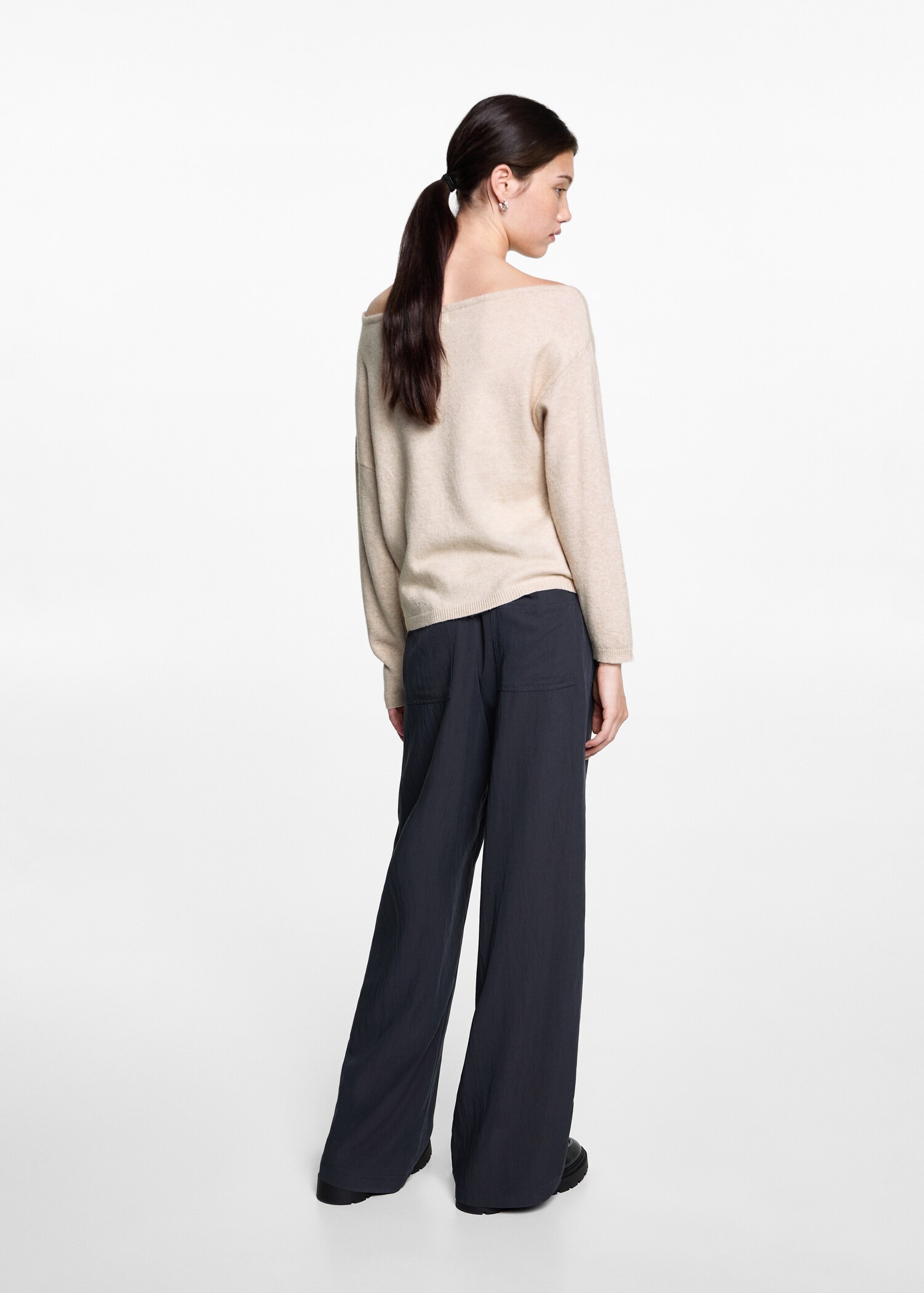 Boat-neck knitted sweater - Reverse of the article