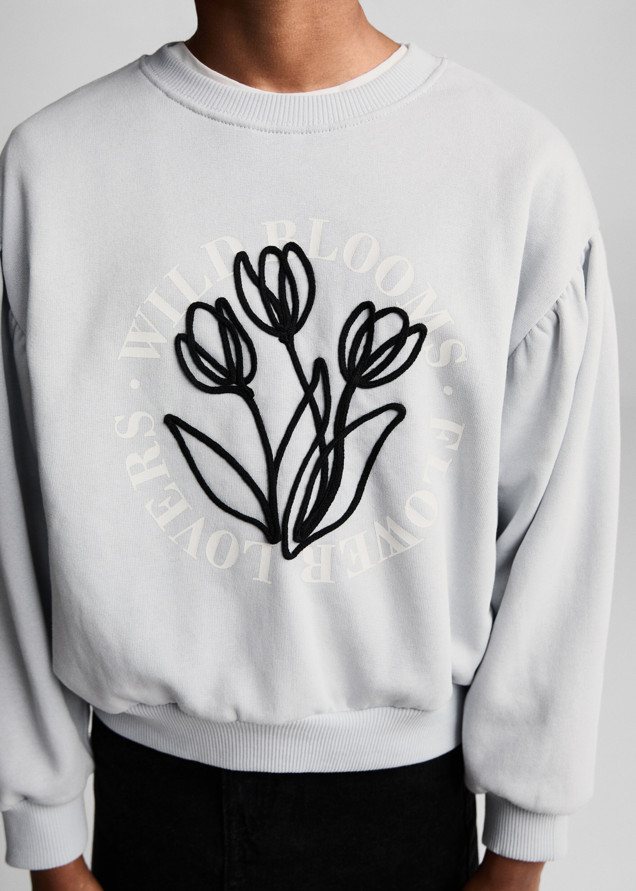 Baumwoll-Sweatshirt mit Stickdetail - Detail des Artikels 6