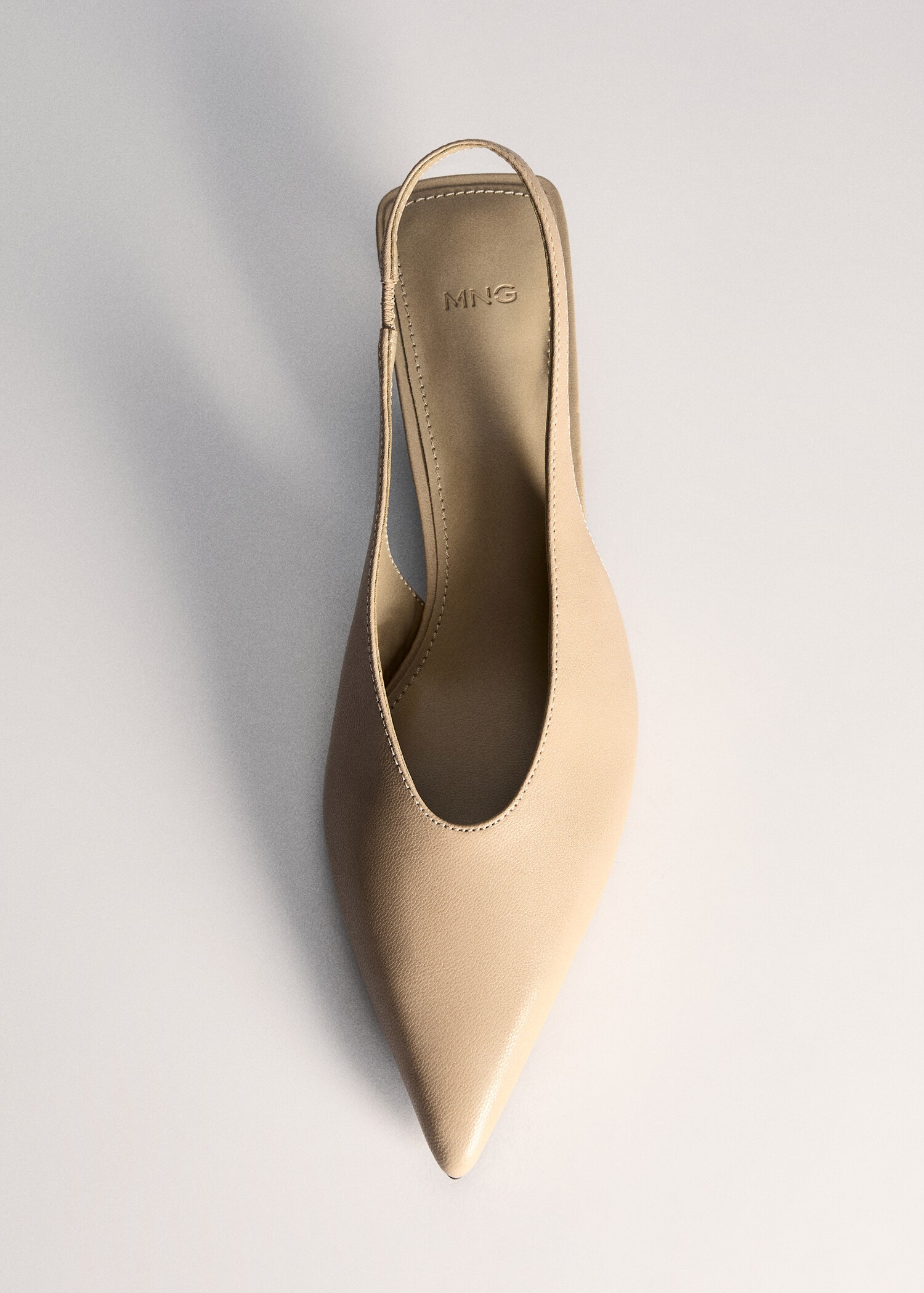 Kitten-heel leather shoes - Details of the article 5