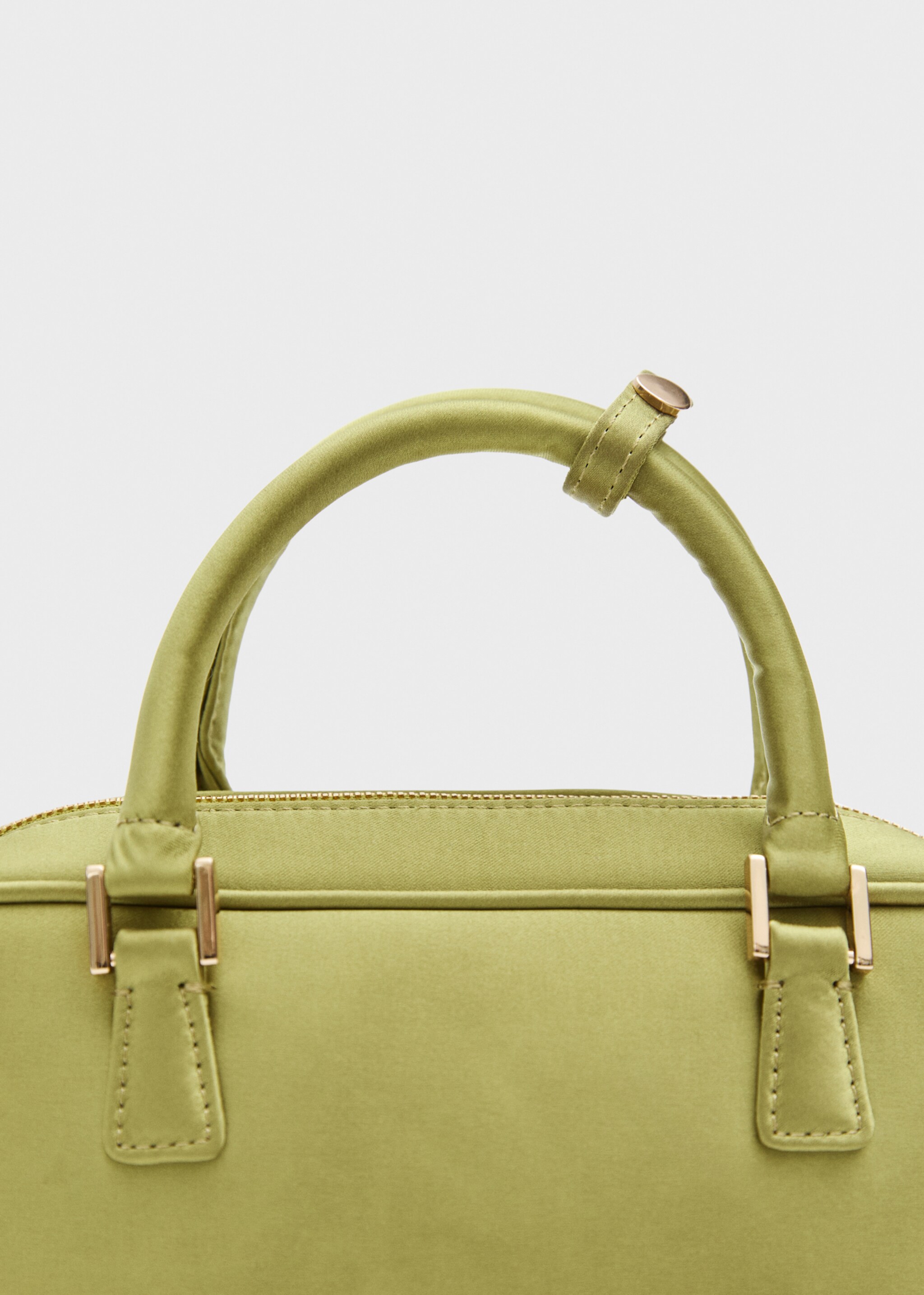 Mini satin bowling bag - Details of the article 2, Green. Ref: 77016358-00.