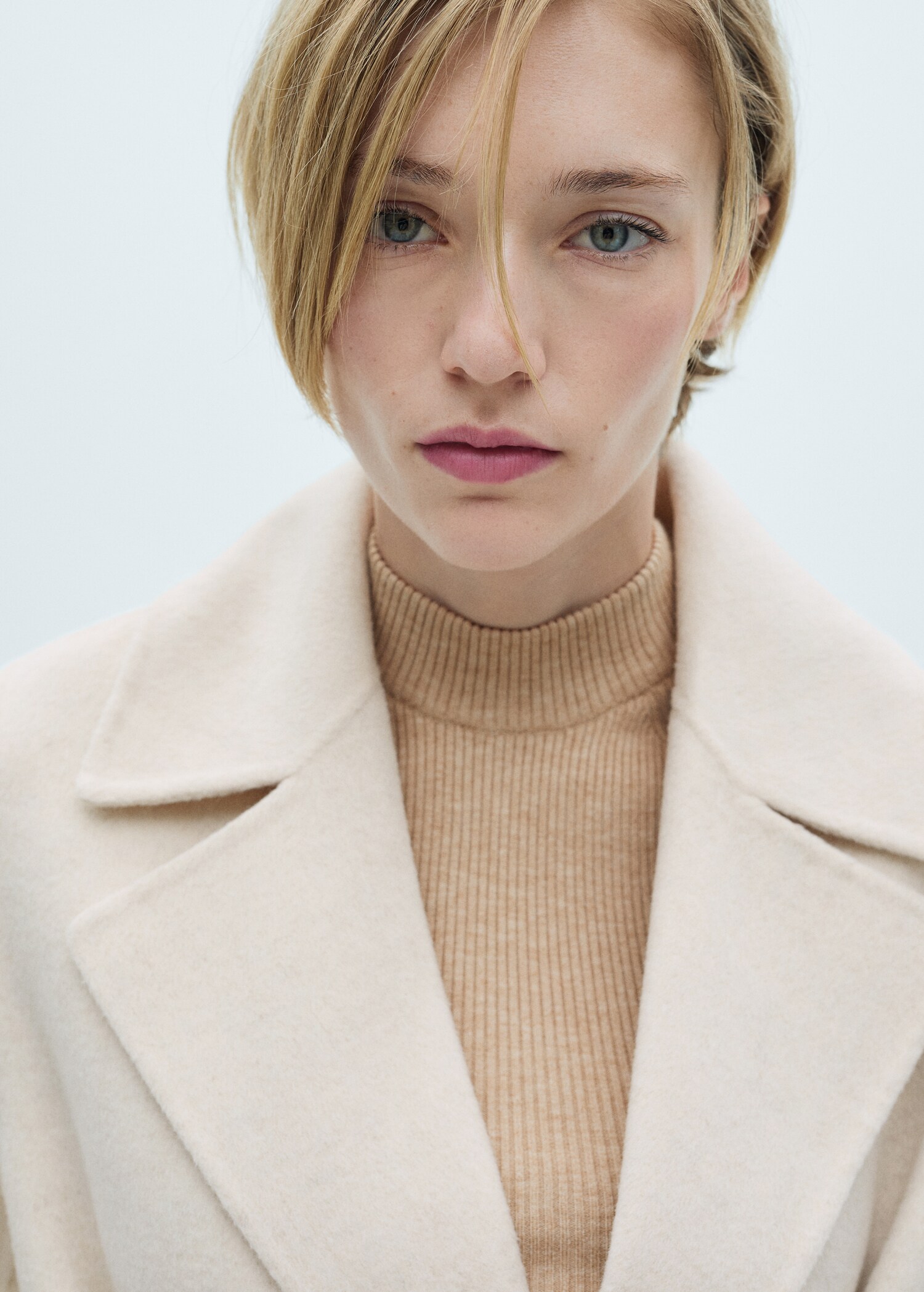 Manteau en laine handmade avec ceinture - Détail de l'article 1