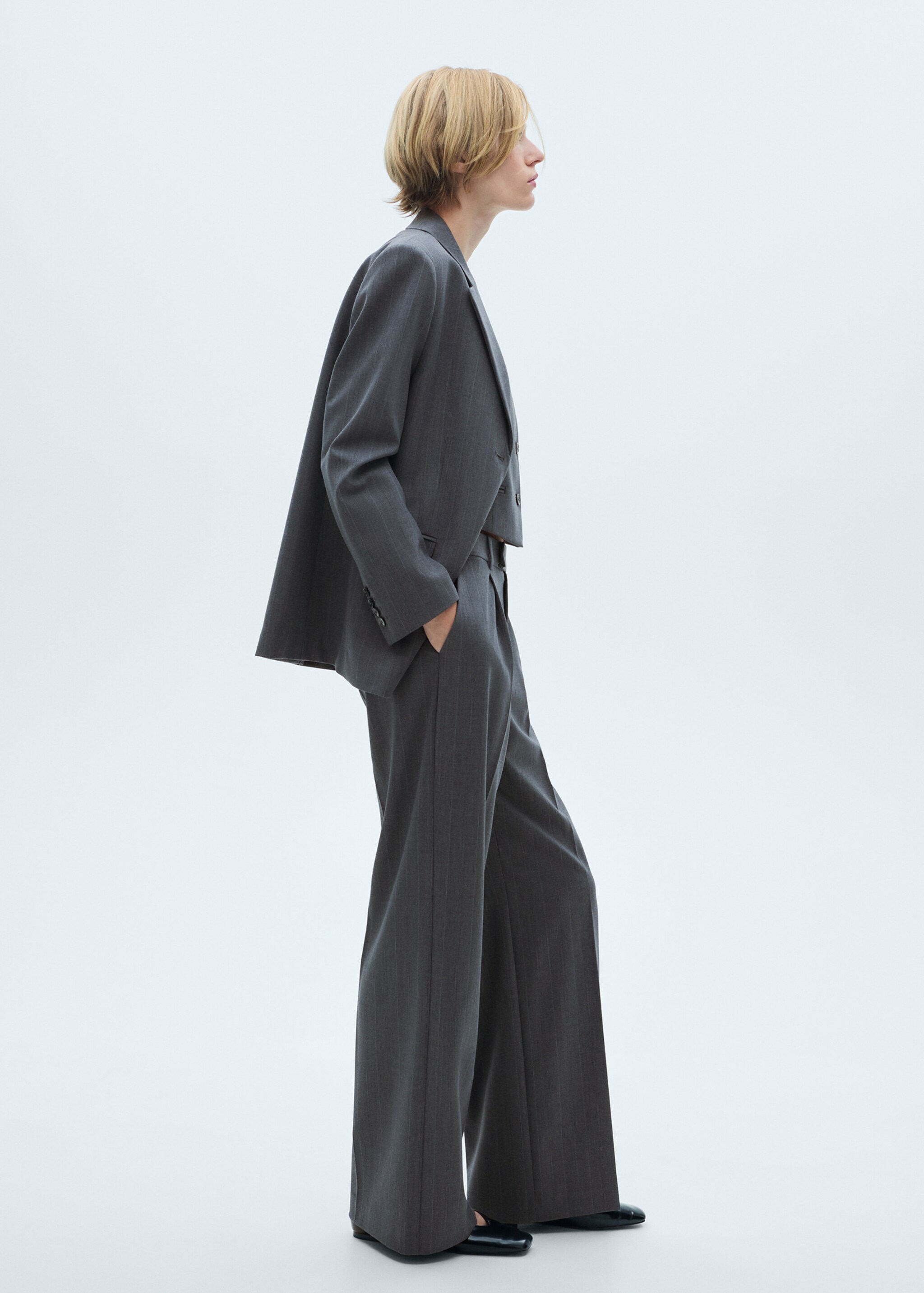 Pantalón traje raya diplomática - Detalle del artículo 1, Gris. Ref: 77016728-00.