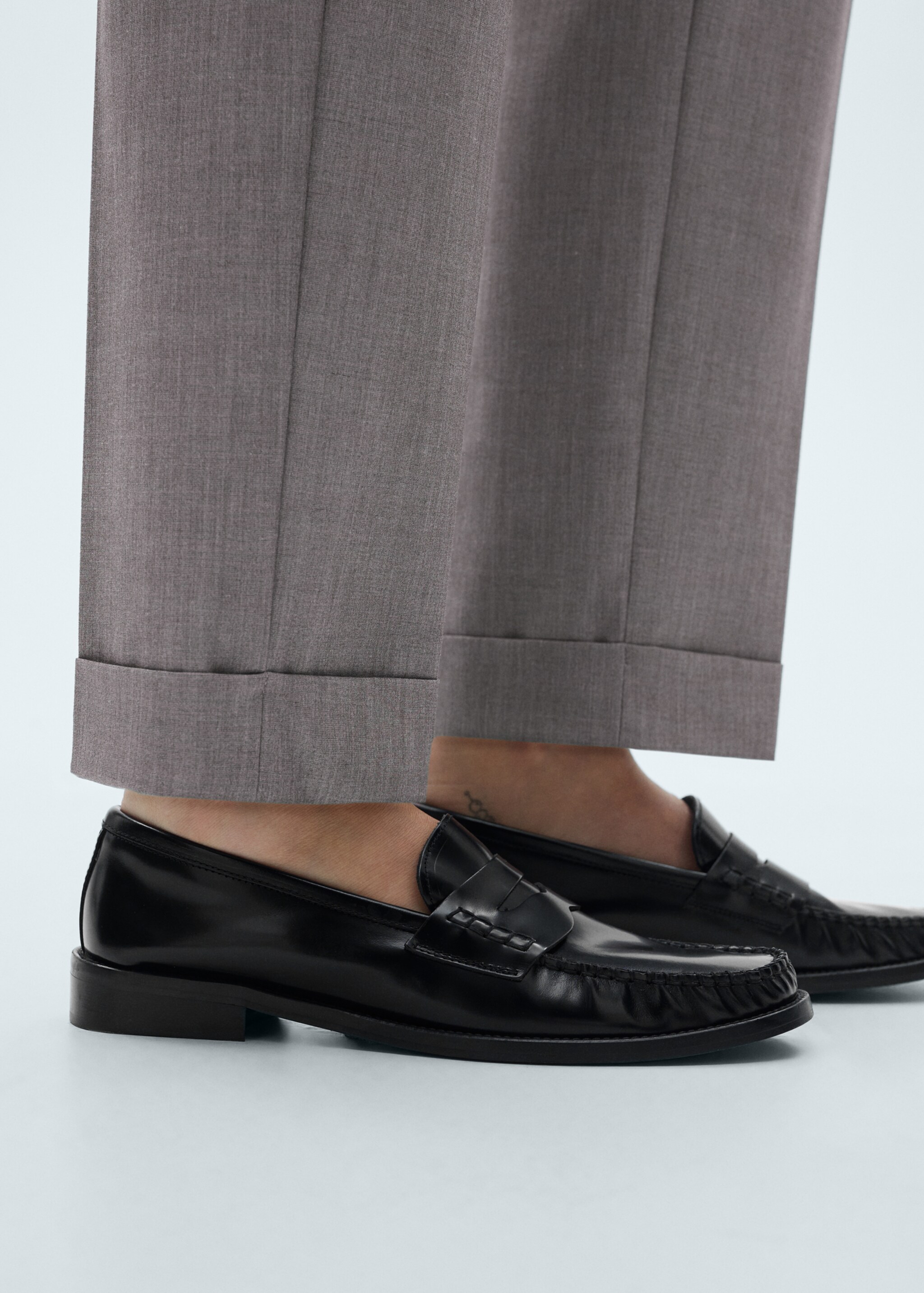Straight suit trousers - Details of the article 1, Grey. Ref: 77016732-00.