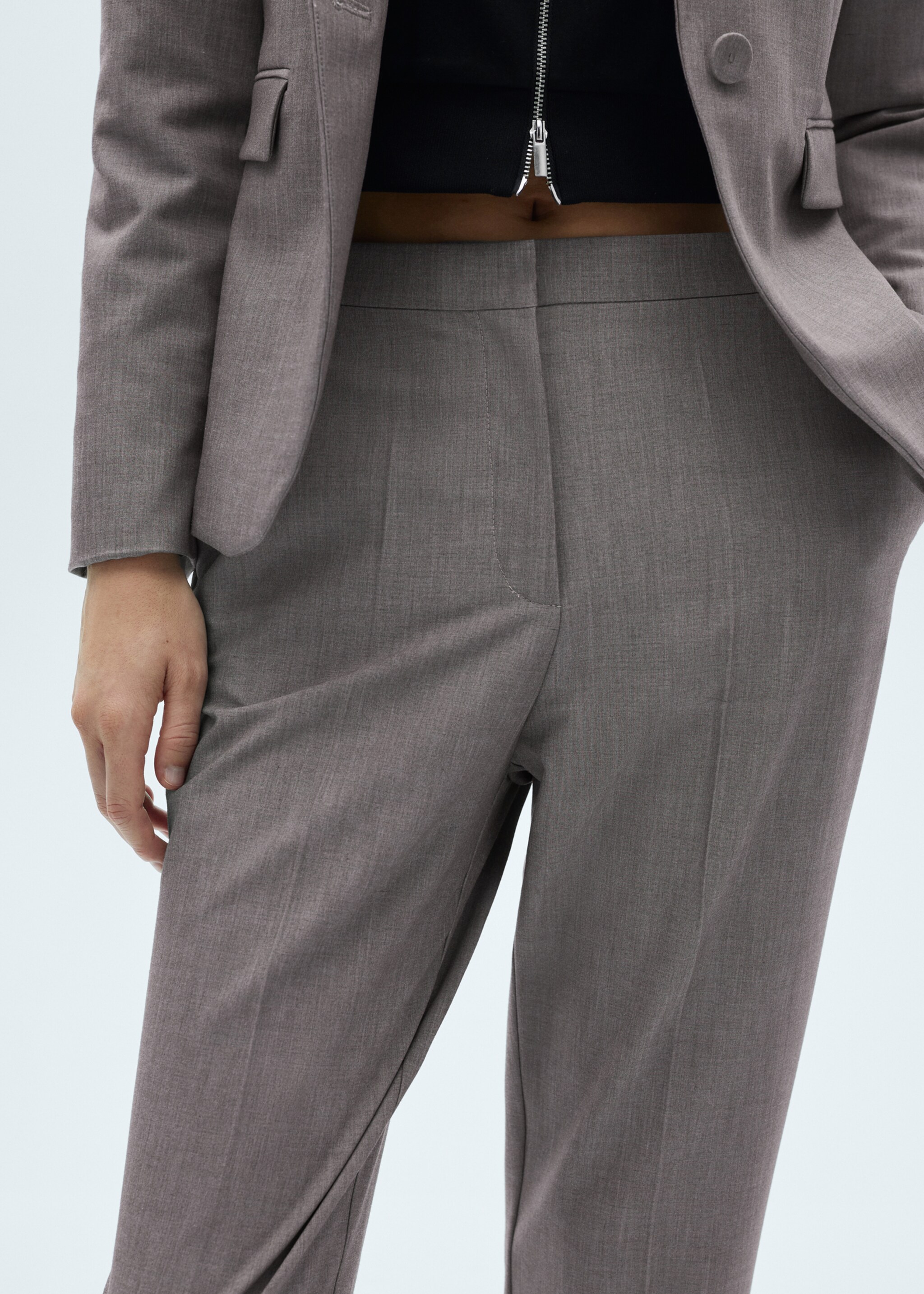 Straight suit trousers - Details of the article 6, Grey. Ref: 77016732-00.