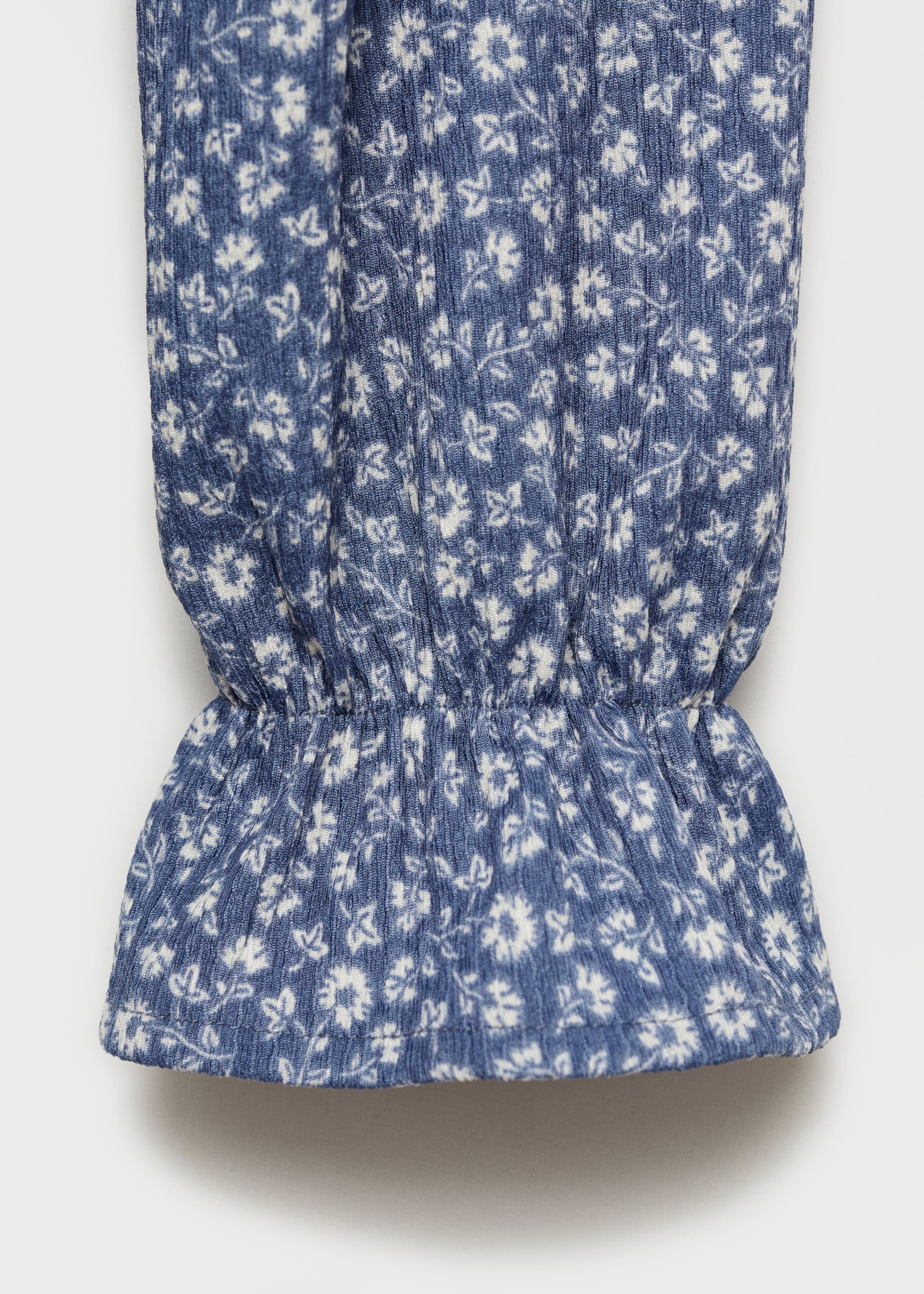 Floral print blouse - Details of the article 0, Blue. Ref: 77016737-00.