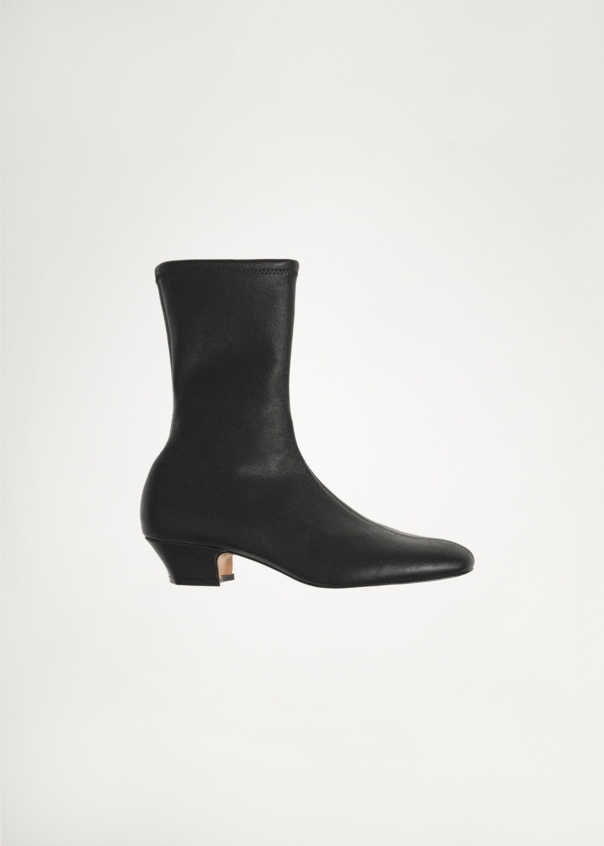 Soft leather boots - Details of the article 5, Black. Ref: 77016744-00.