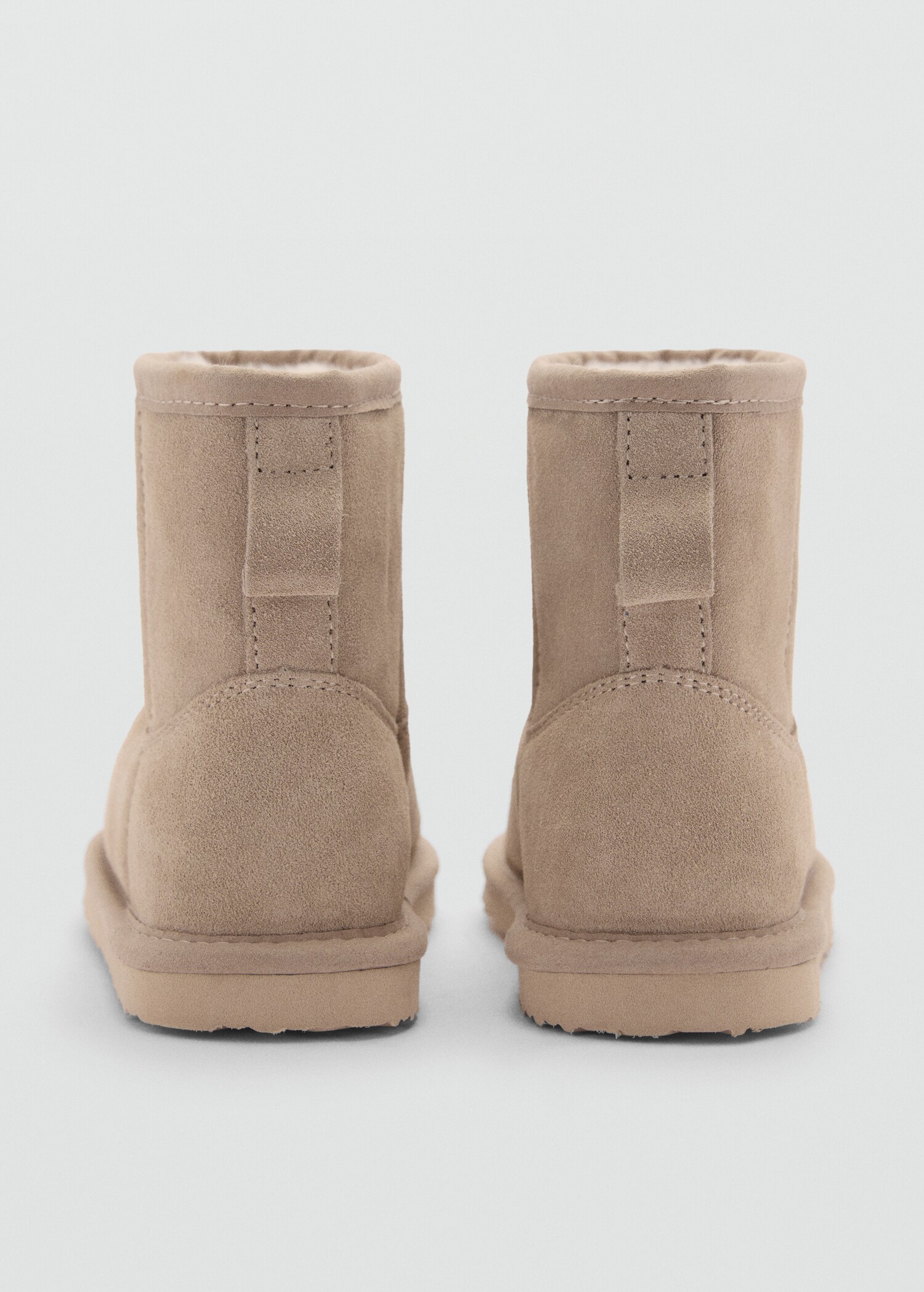 Ankle boots with leather-effect lining - Details of the article 1