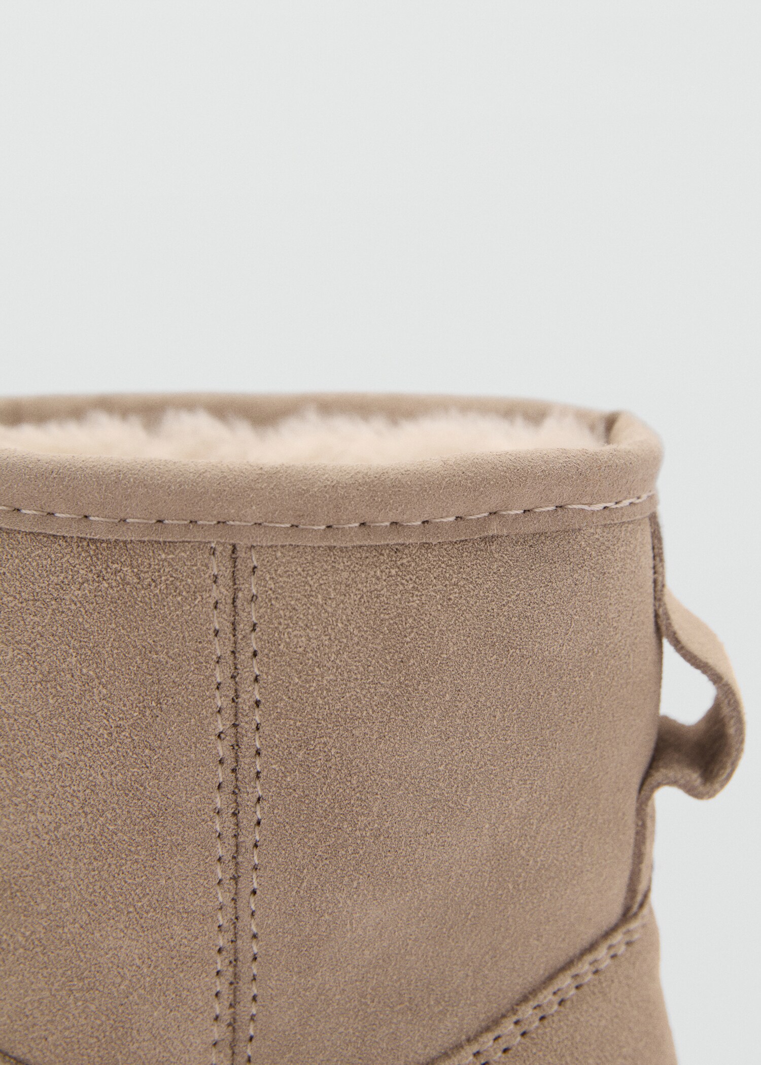 Ankle boots with leather-effect lining - Details of the article 2