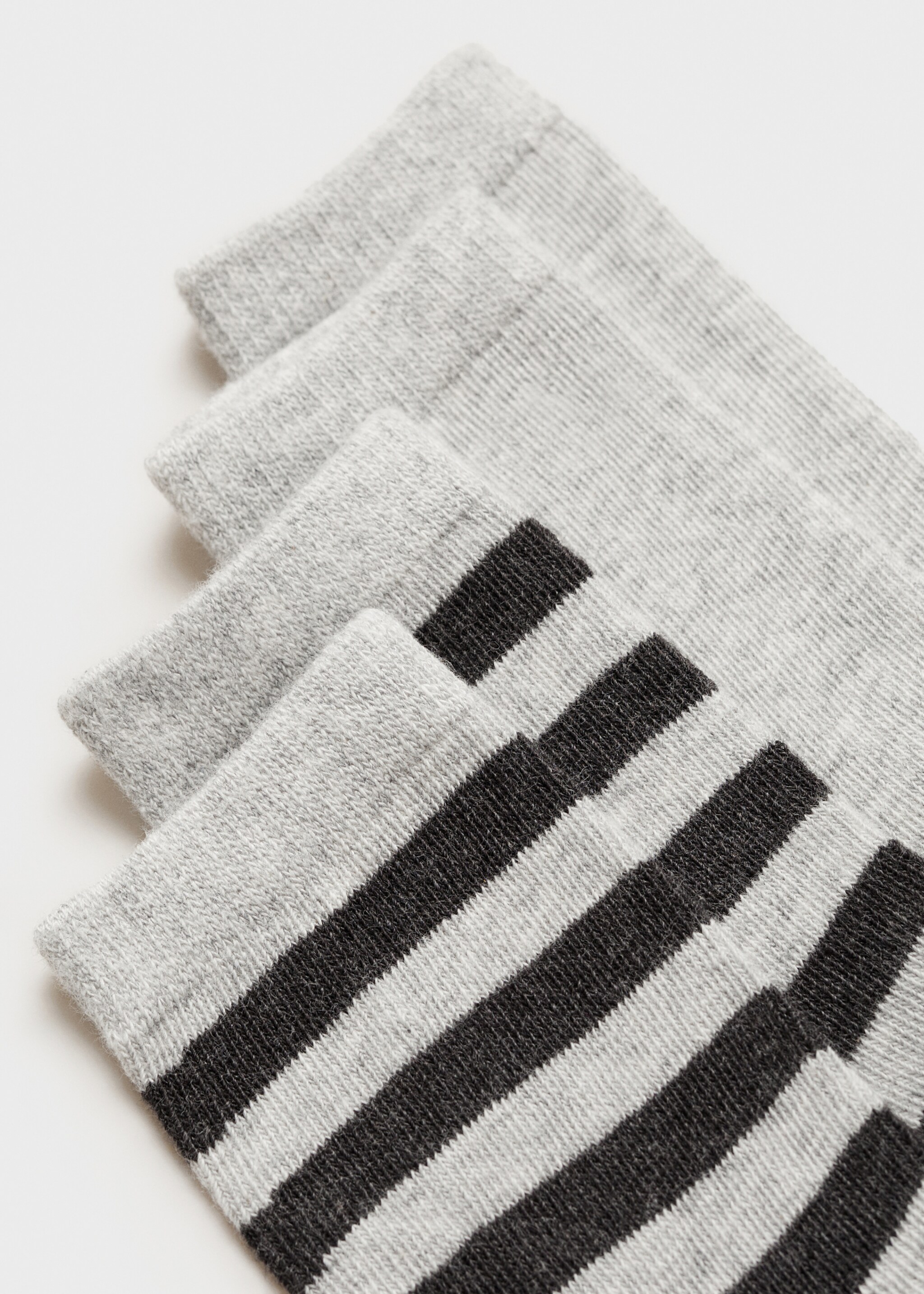 2 pack striped socks - Details of the article 8, Medium Heather Grey. Ref: 77016757-00.