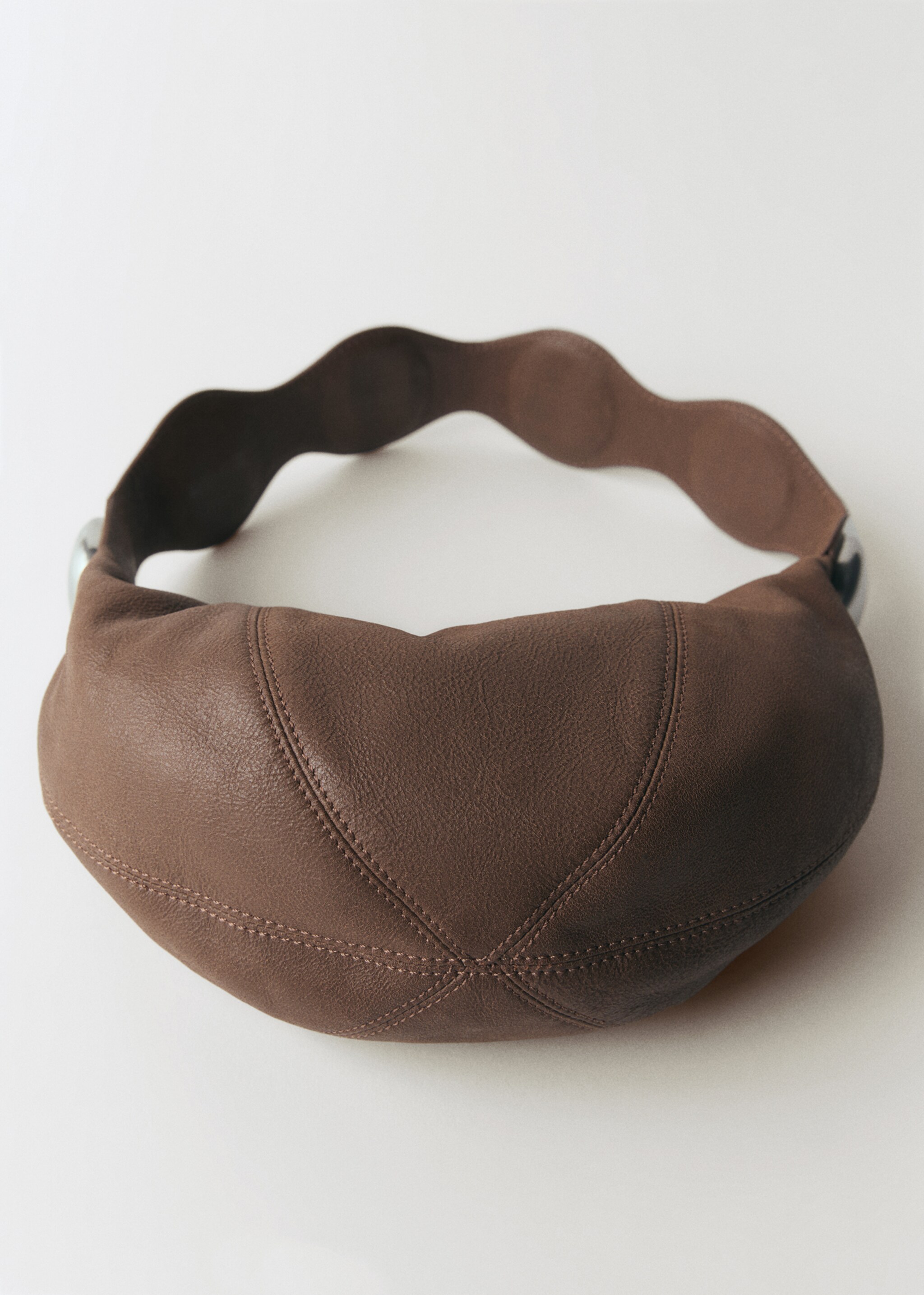 Bolso piel tachuelas - Detalle del artículo 3, Marrón. Ref: 77017129-00.