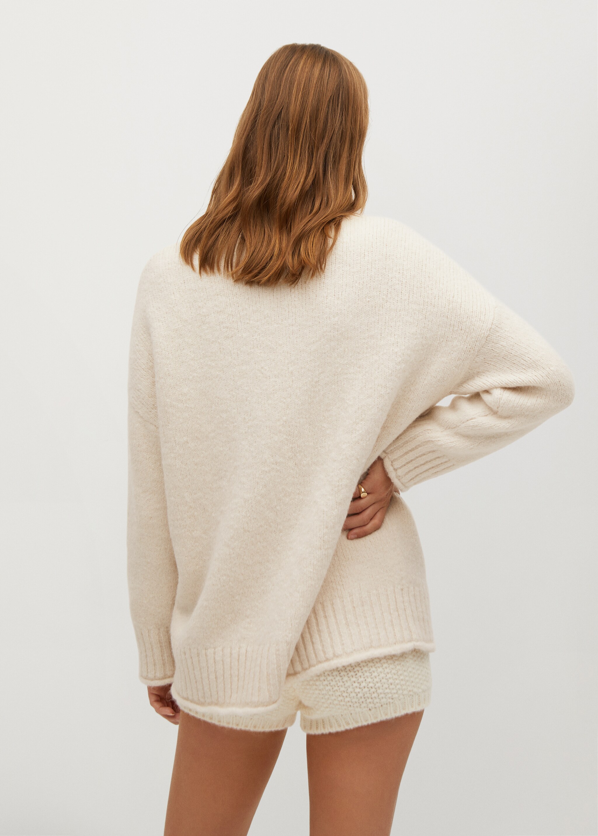 Textured knit sweater - Reverse of the article
