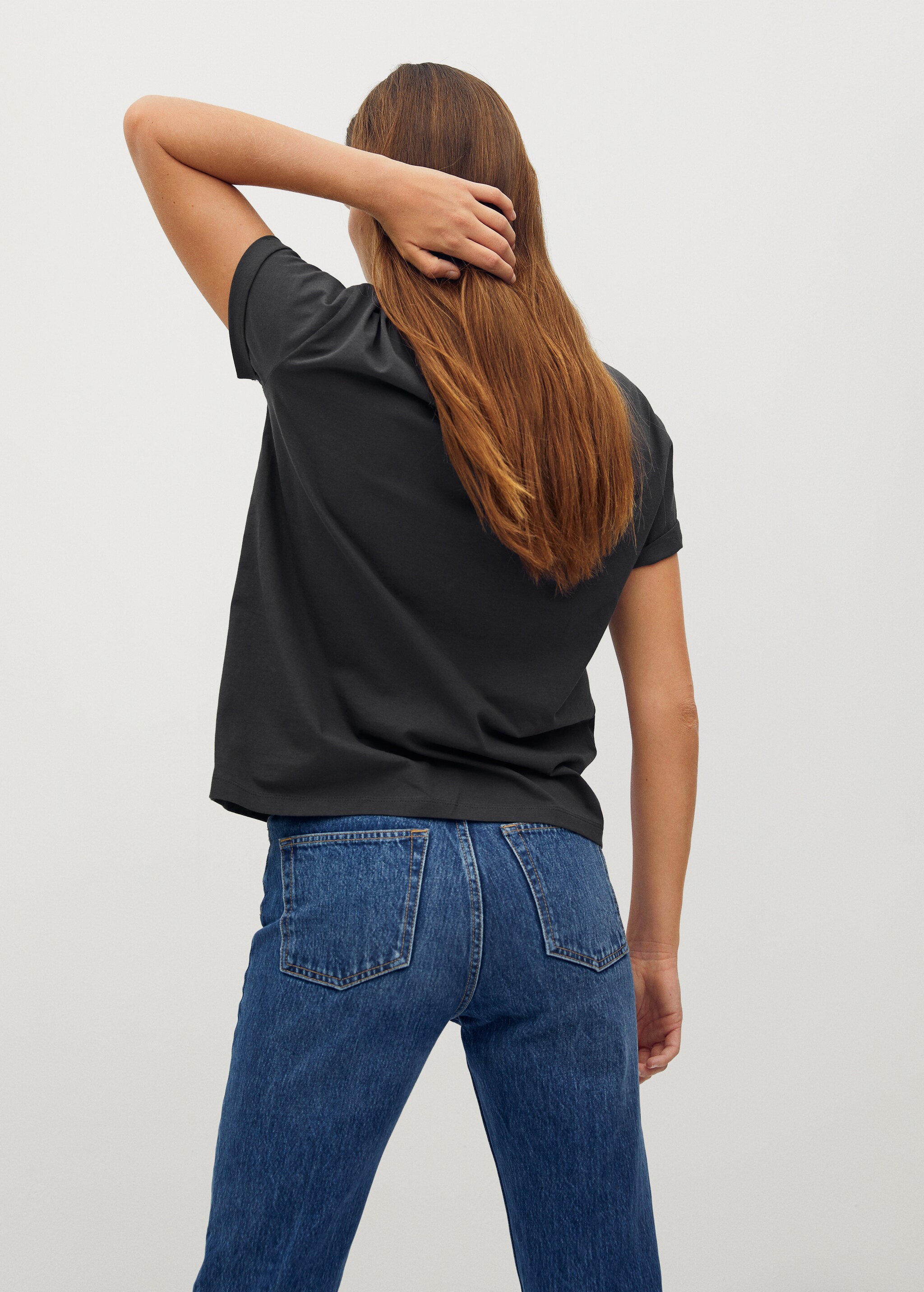 Short-sleeved solidary t-shirt - Reverse of the article