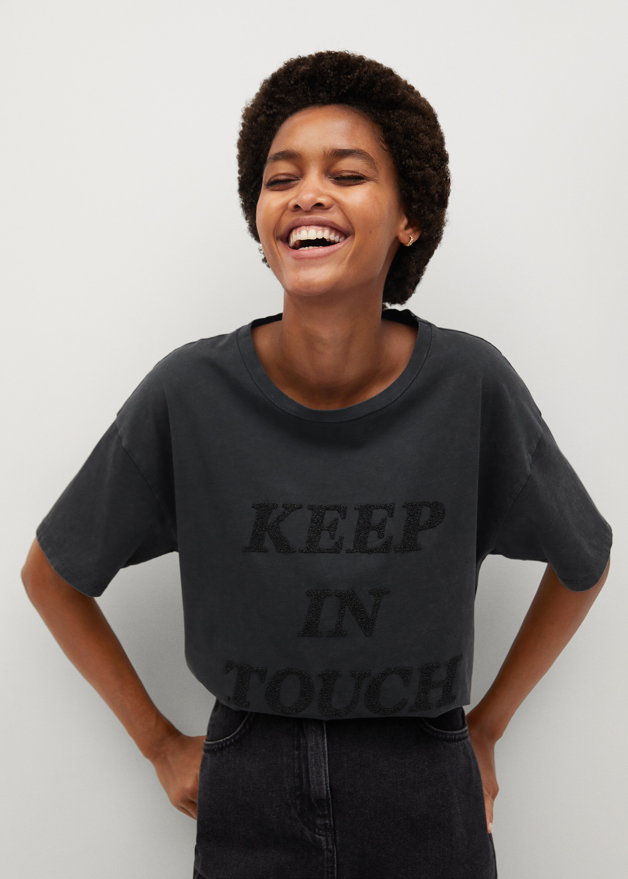 Camiseta mensaje manga corta - Plano medio
