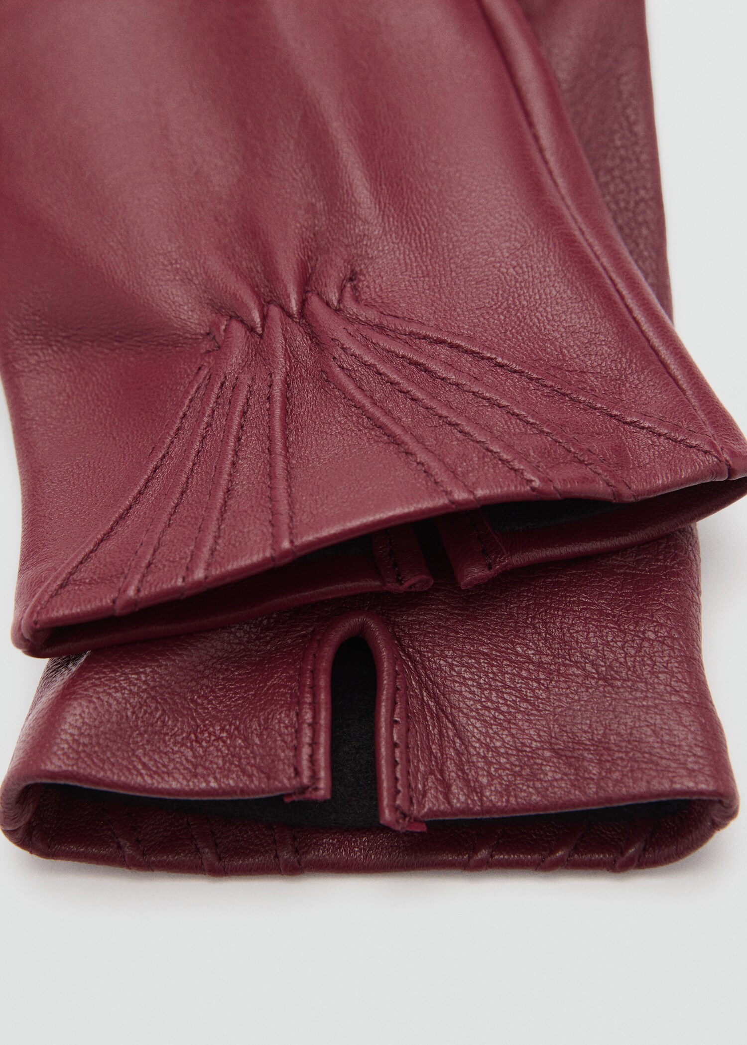 Lederhandschuhe mit Raffdetails - Mittlere Ansicht