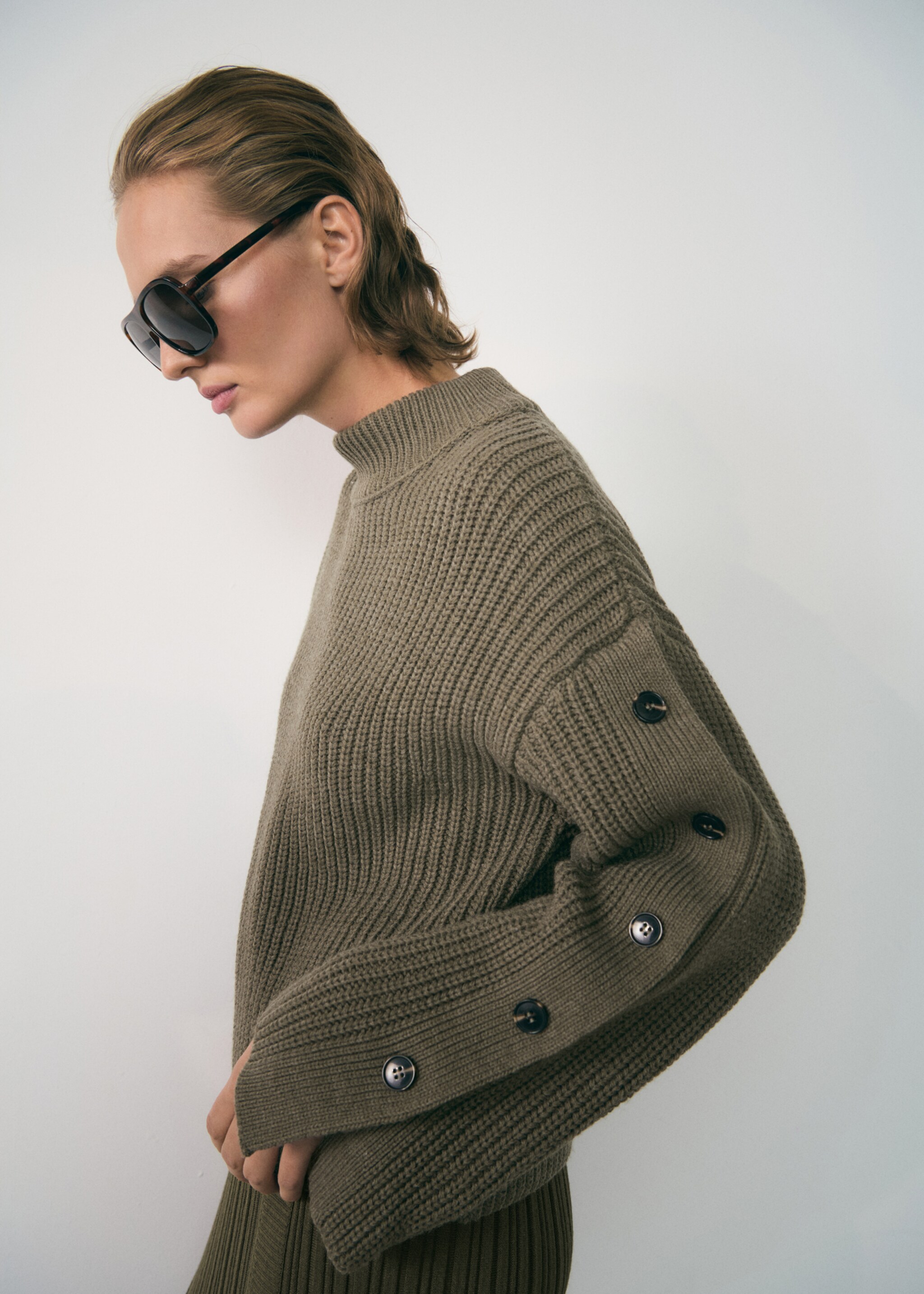 Buttons detail knit sweater - Medium plane, Khaki. Ref: 77017675-00.