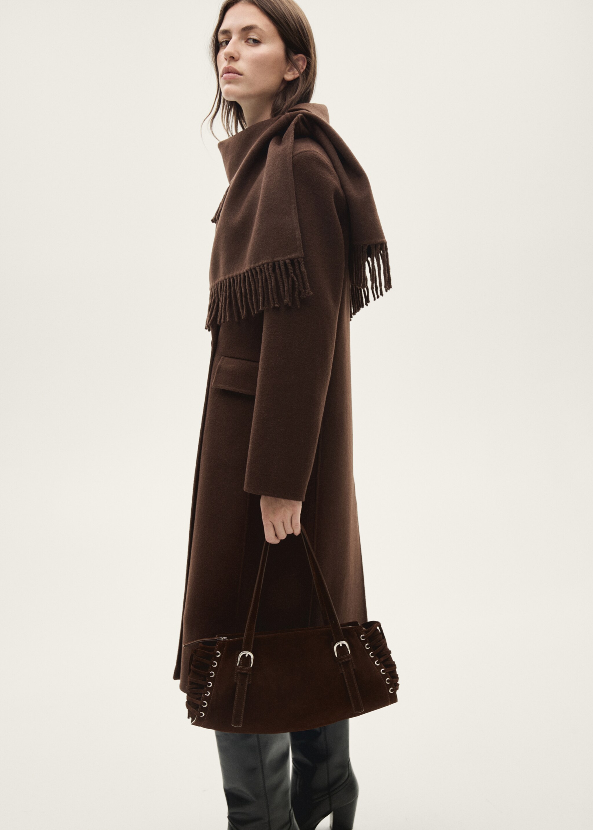 Manteau laine écharpe franges - Plan moyen, Chocolat. Ref: 77017679-00.