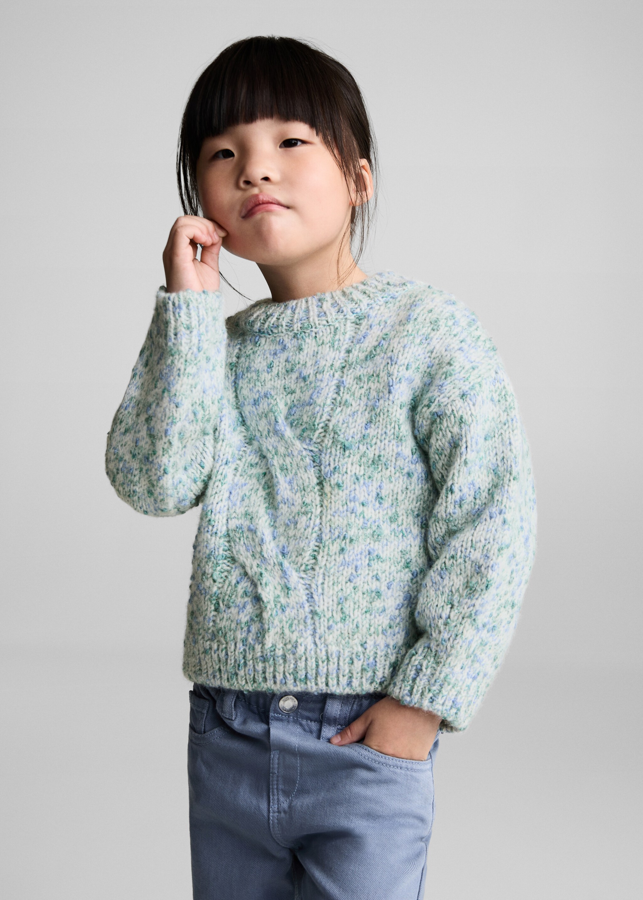 Pull-over bicolore maille - Plan moyen, Vert d´eau. Ref: 77017710-00.