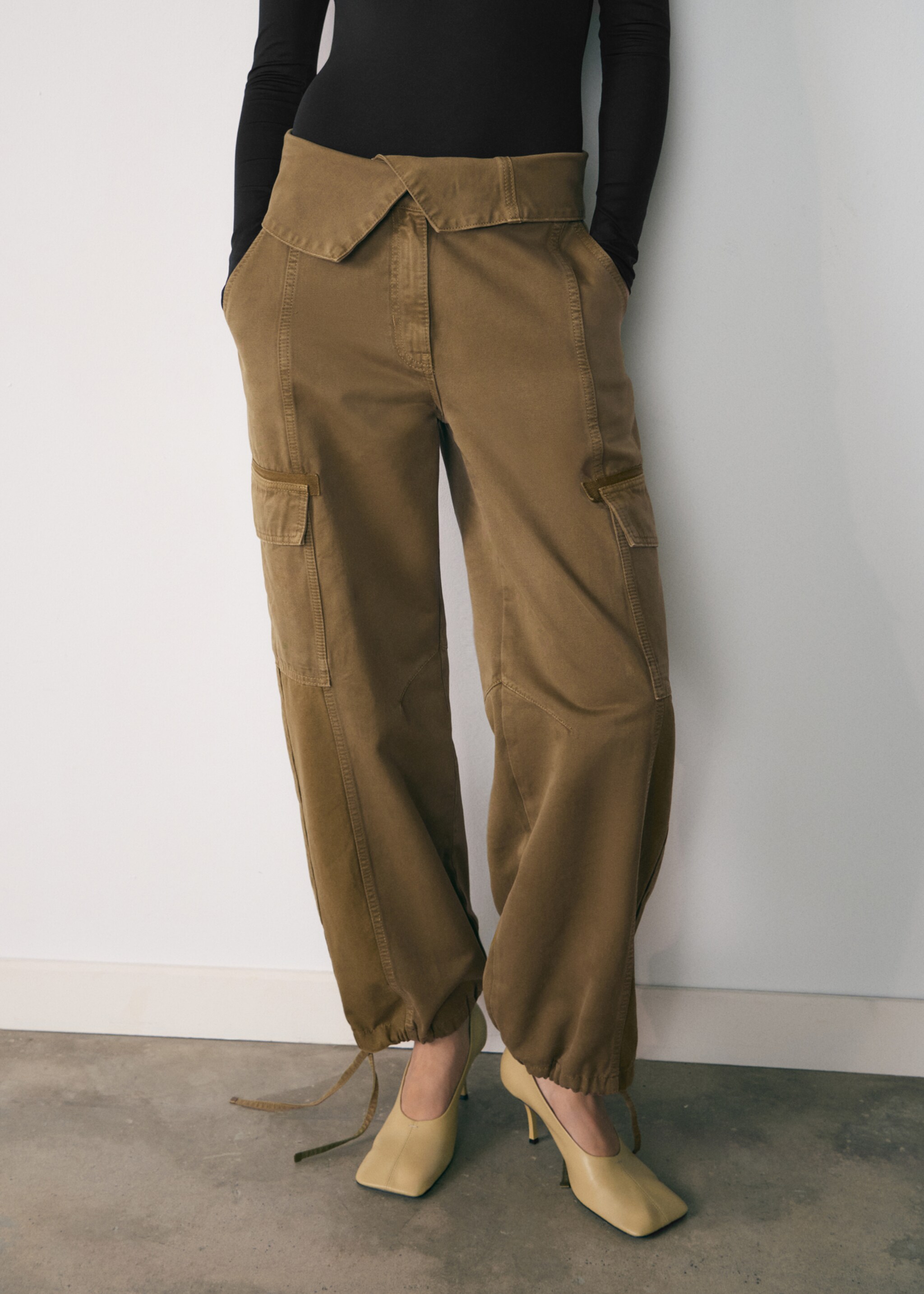 Jeans cargo cintura vuelta - Plano medio, Khaki. Ref: 77017719-00.