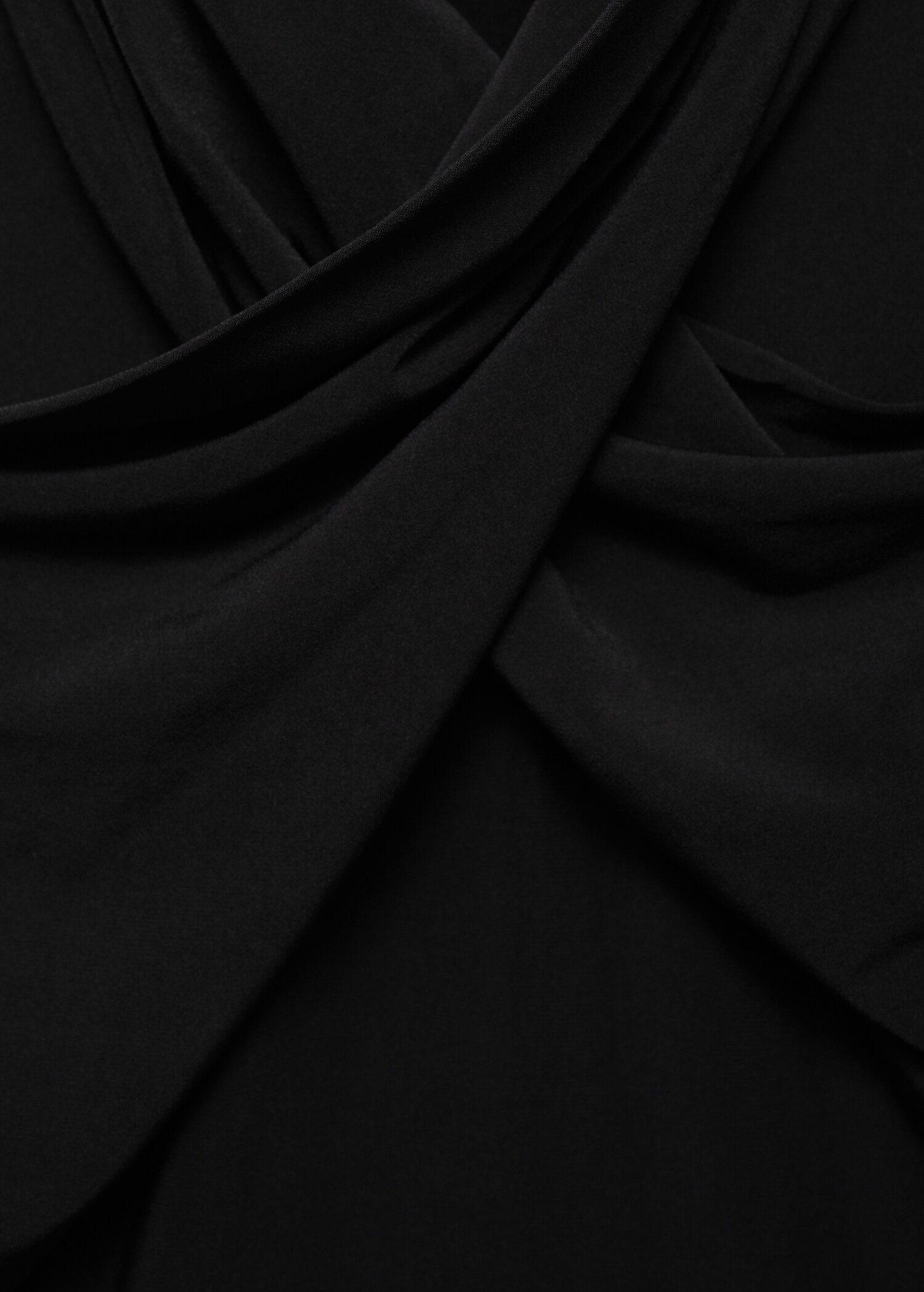 Cross-neck t-shirt - Details of the article 8