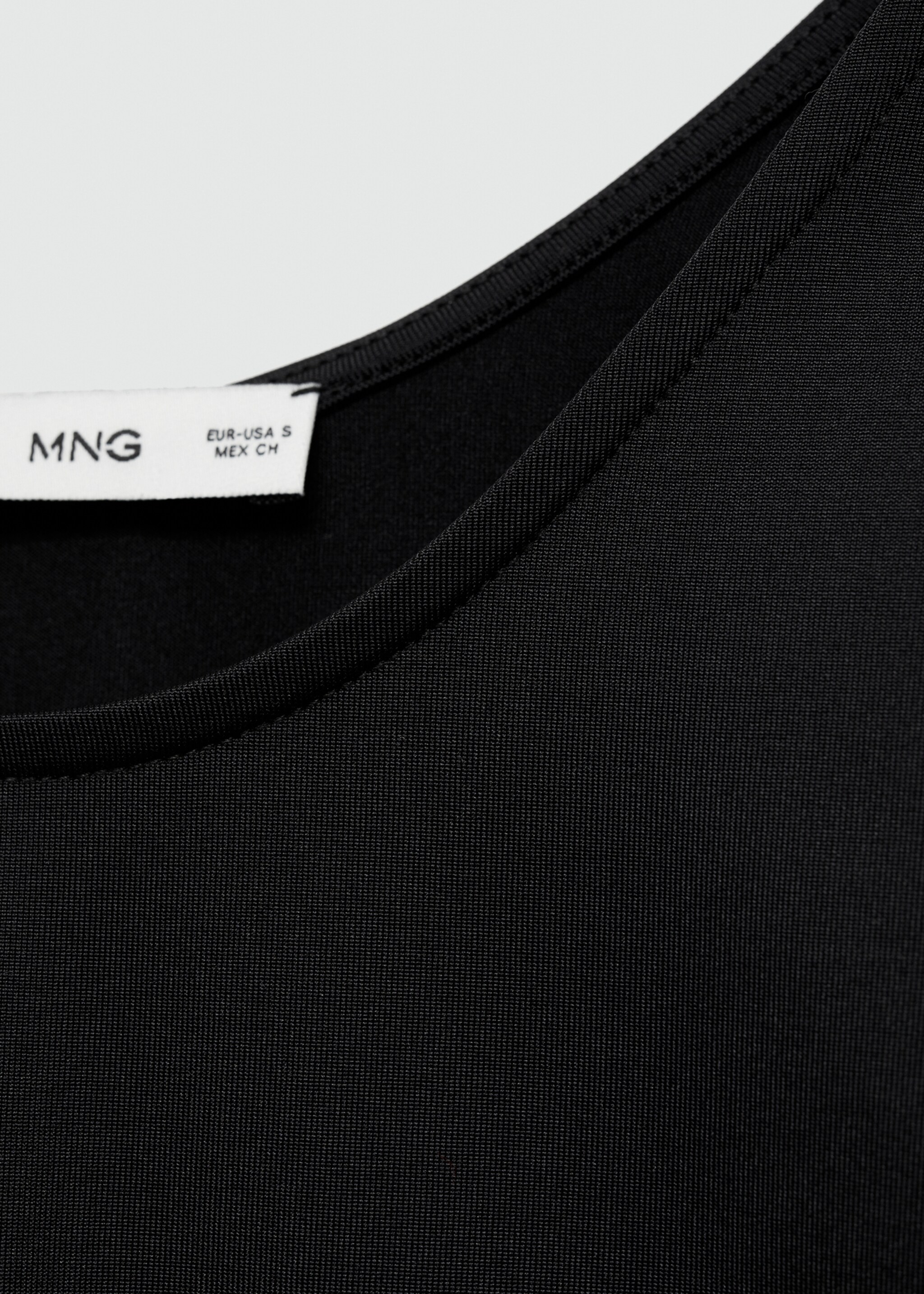 T-shirt met driekwartmouwen - Detail van het artikel 8, Zwart. Ref: 77017722-00.