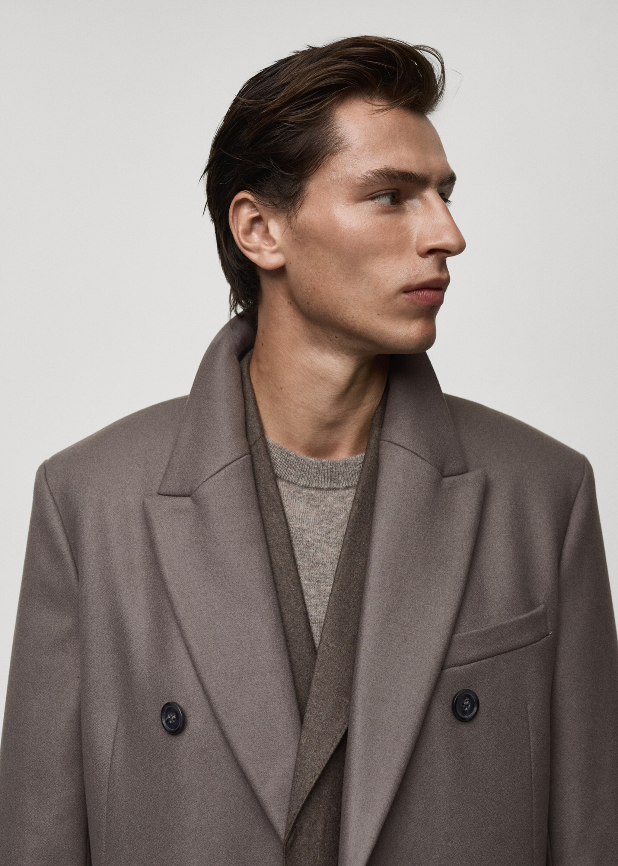 100% Italian wool double-breasted coat - Details of the article 1, Medium Brown. Ref: 77017919-00.