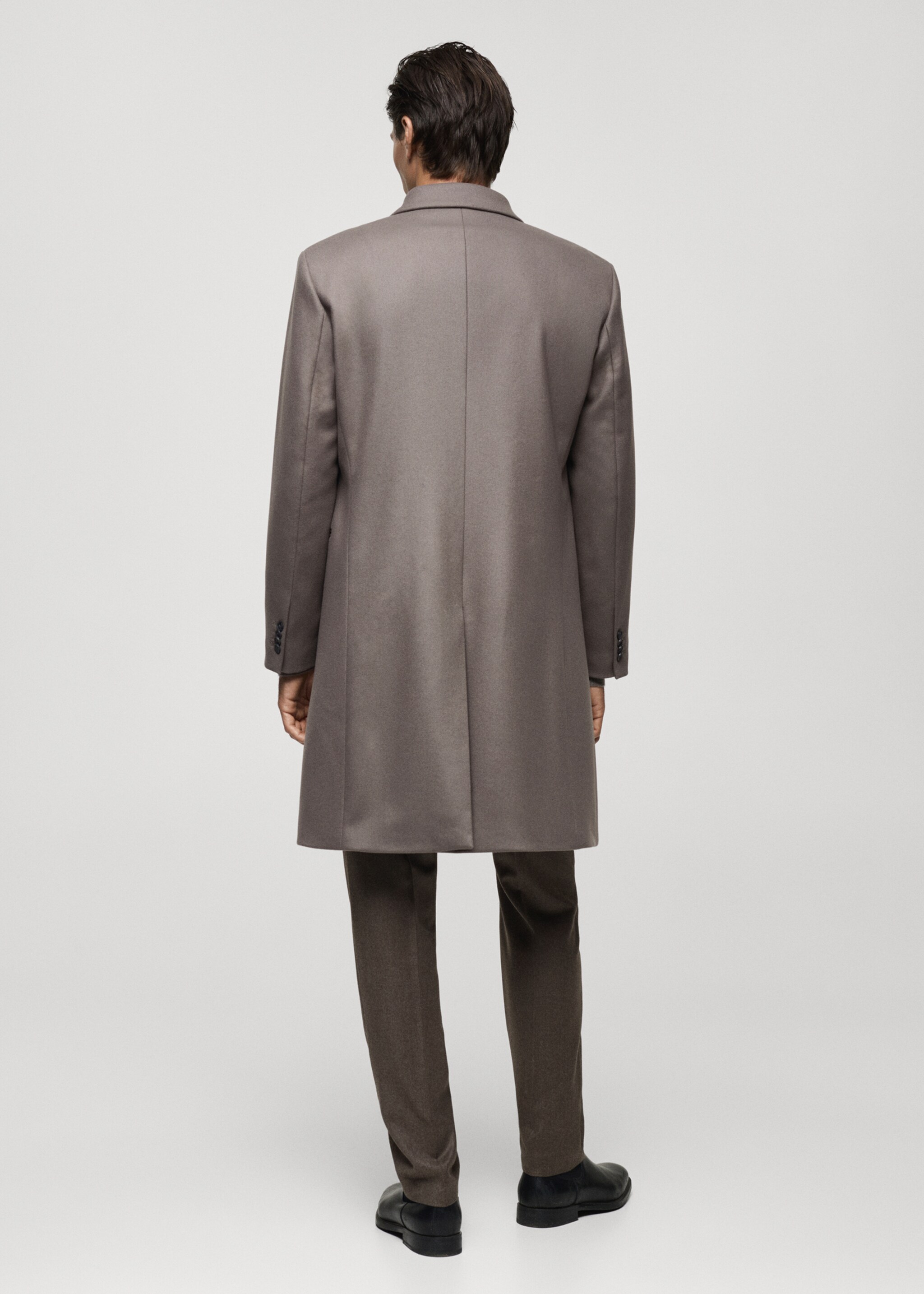 100% Italian wool double-breasted coat - Reverse of the article, Medium Brown. Ref: 77017919-00.