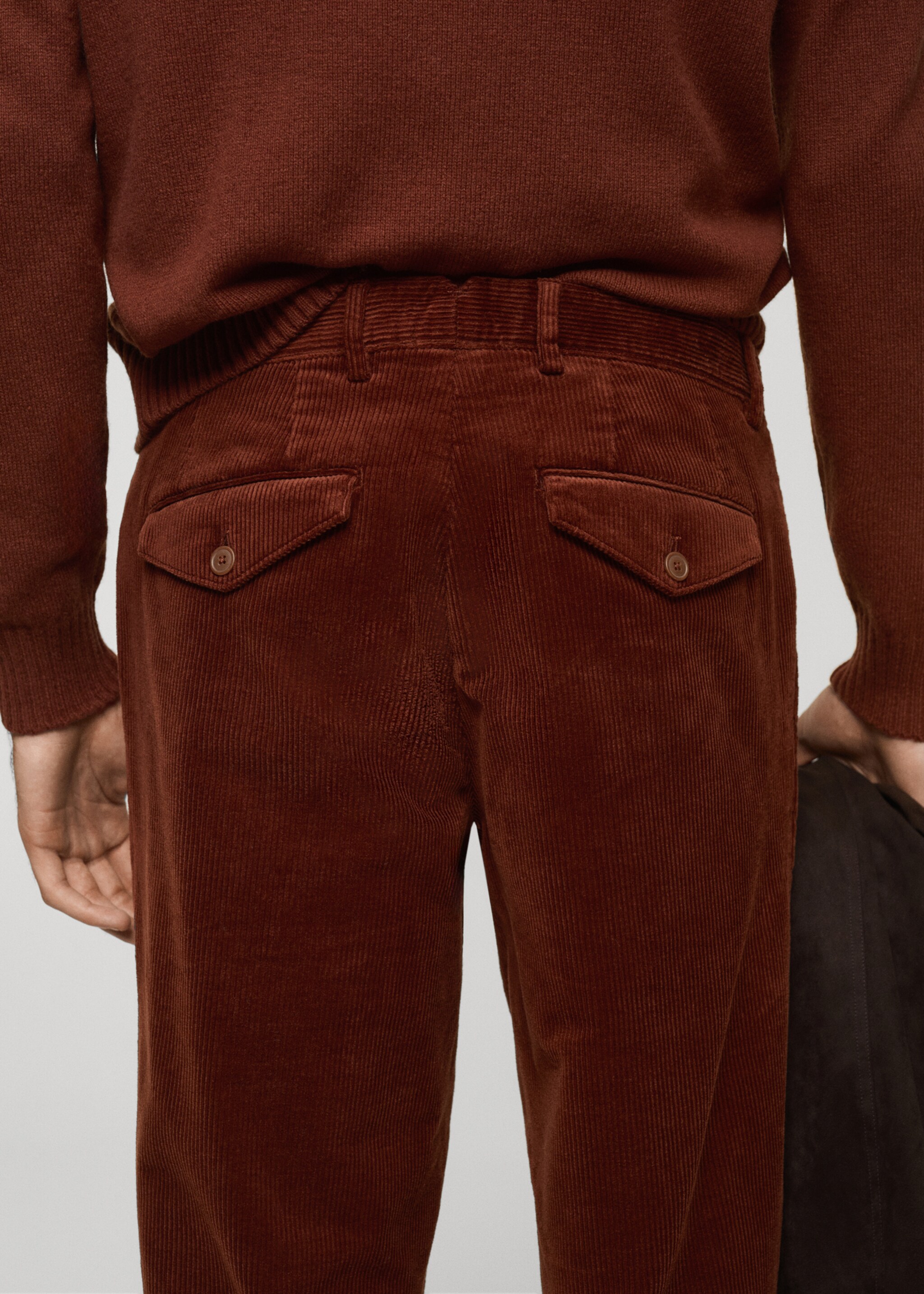 Corduroy straight-fit trousers - Details of the article 6, Russet. Ref: 77017921-00.