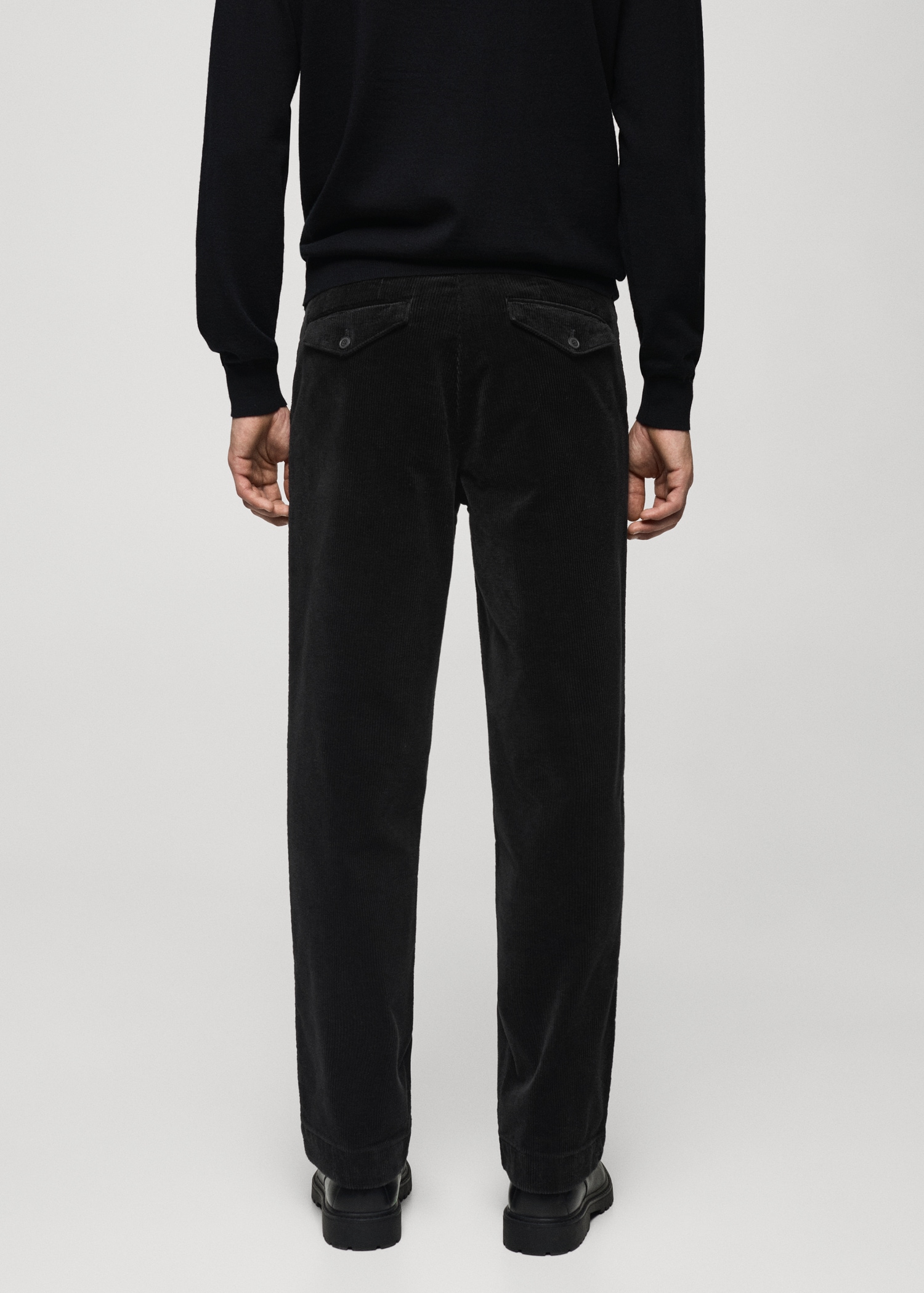 Pantaloni In Velluto A Coste Per Una (M&S) – Modello Relaxed Slouchy, Vita Alta, Colori Nero E Beige Naturale