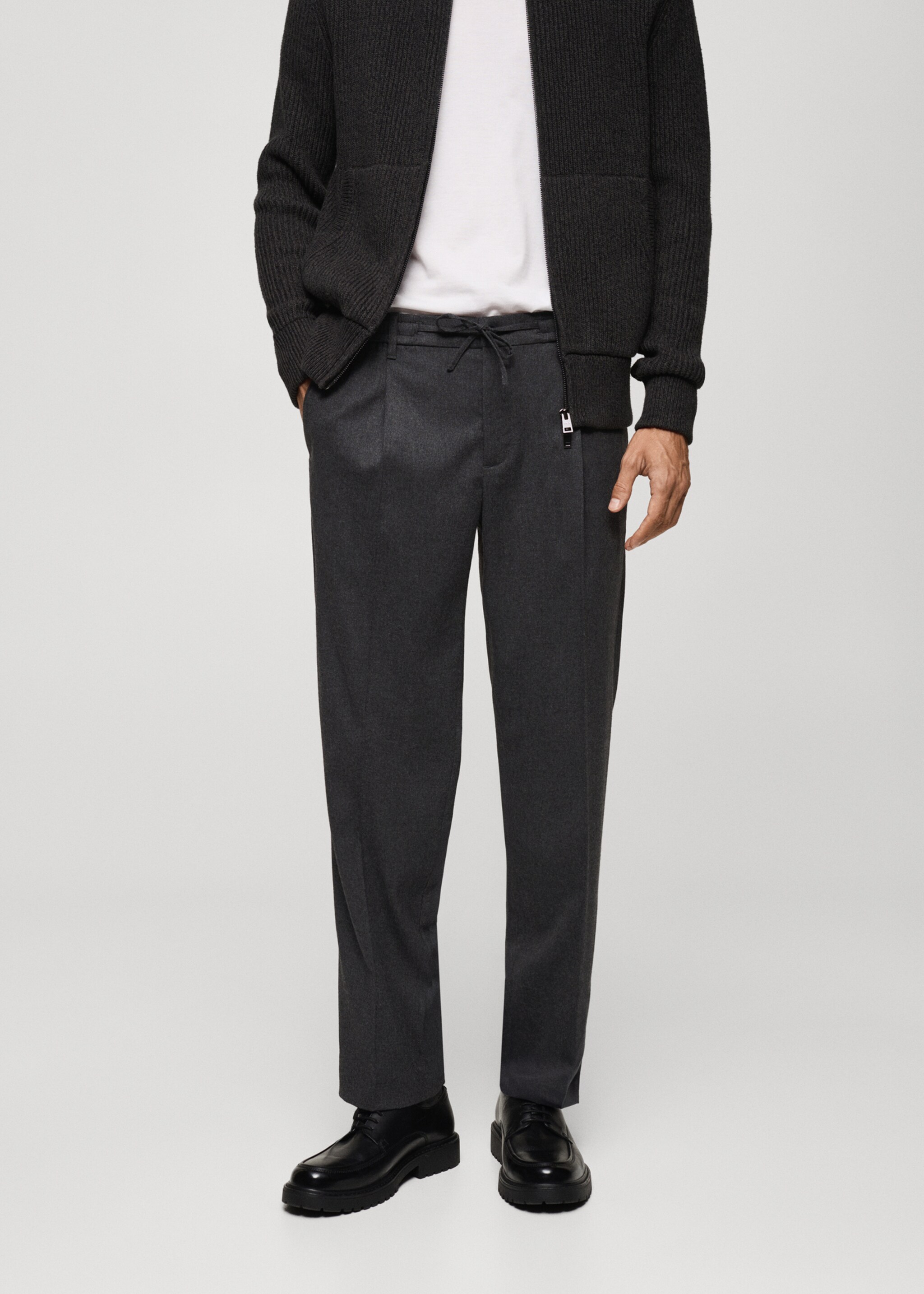 Pantalons regular fit pinces cordill - Pla mig, Gris. Ref: 77017922-00.