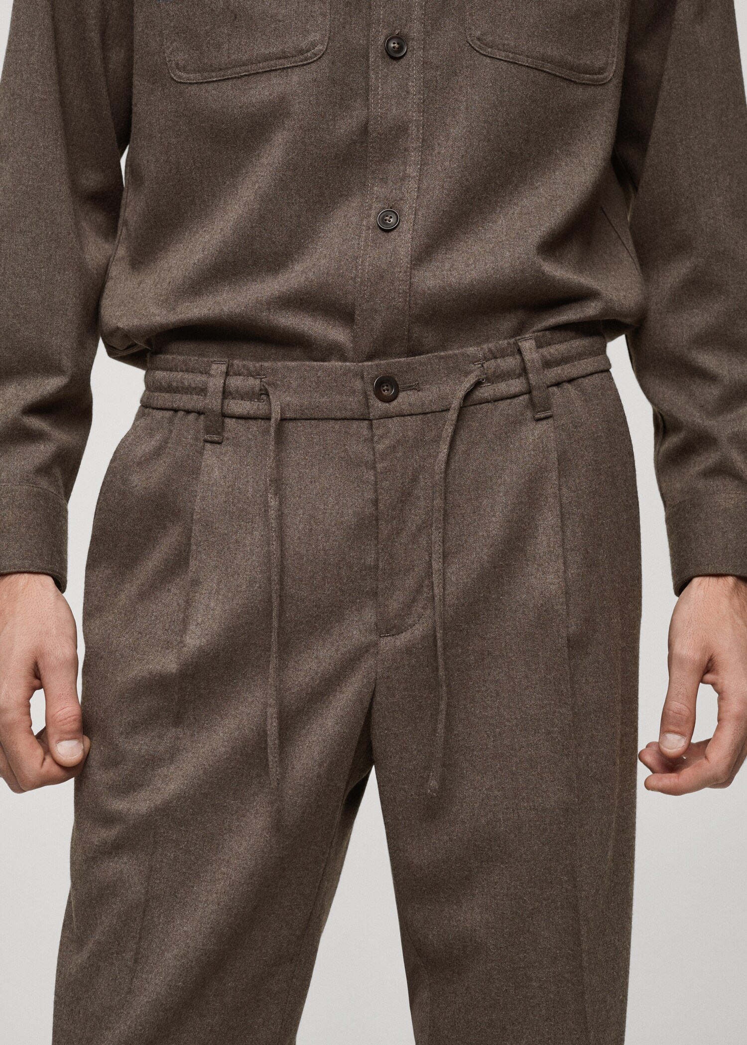 Pantalons regular fit pinces cordill - Detall de l'article 1