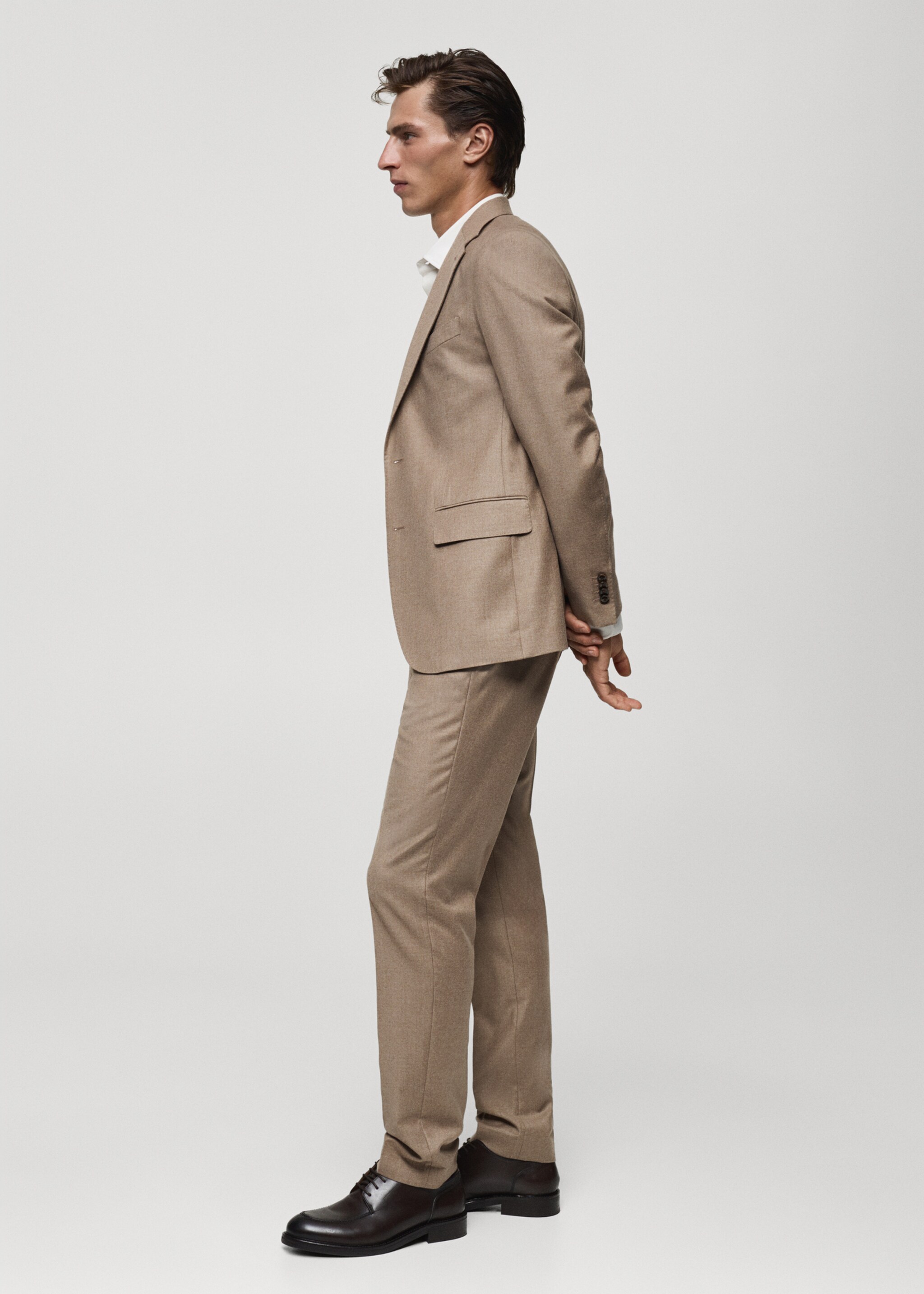 100% Italian virgin wool flannel suit trousers - Details of the article 6, Medium Brown. Ref: 77017925-00.