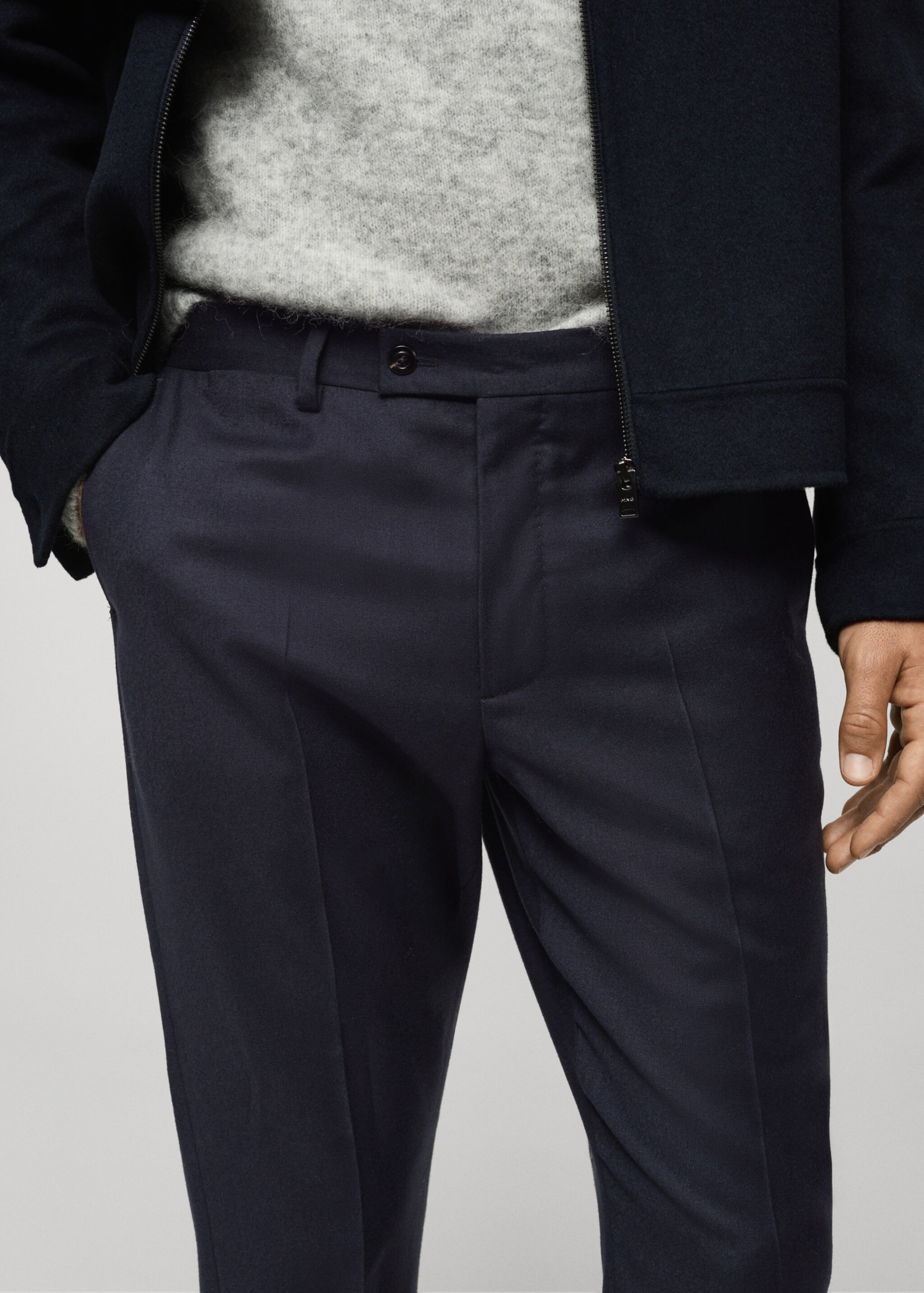 100% Italian virgin wool flannel suit trousers - Details of the article 1, Dark Navy. Ref: 77017926-00.