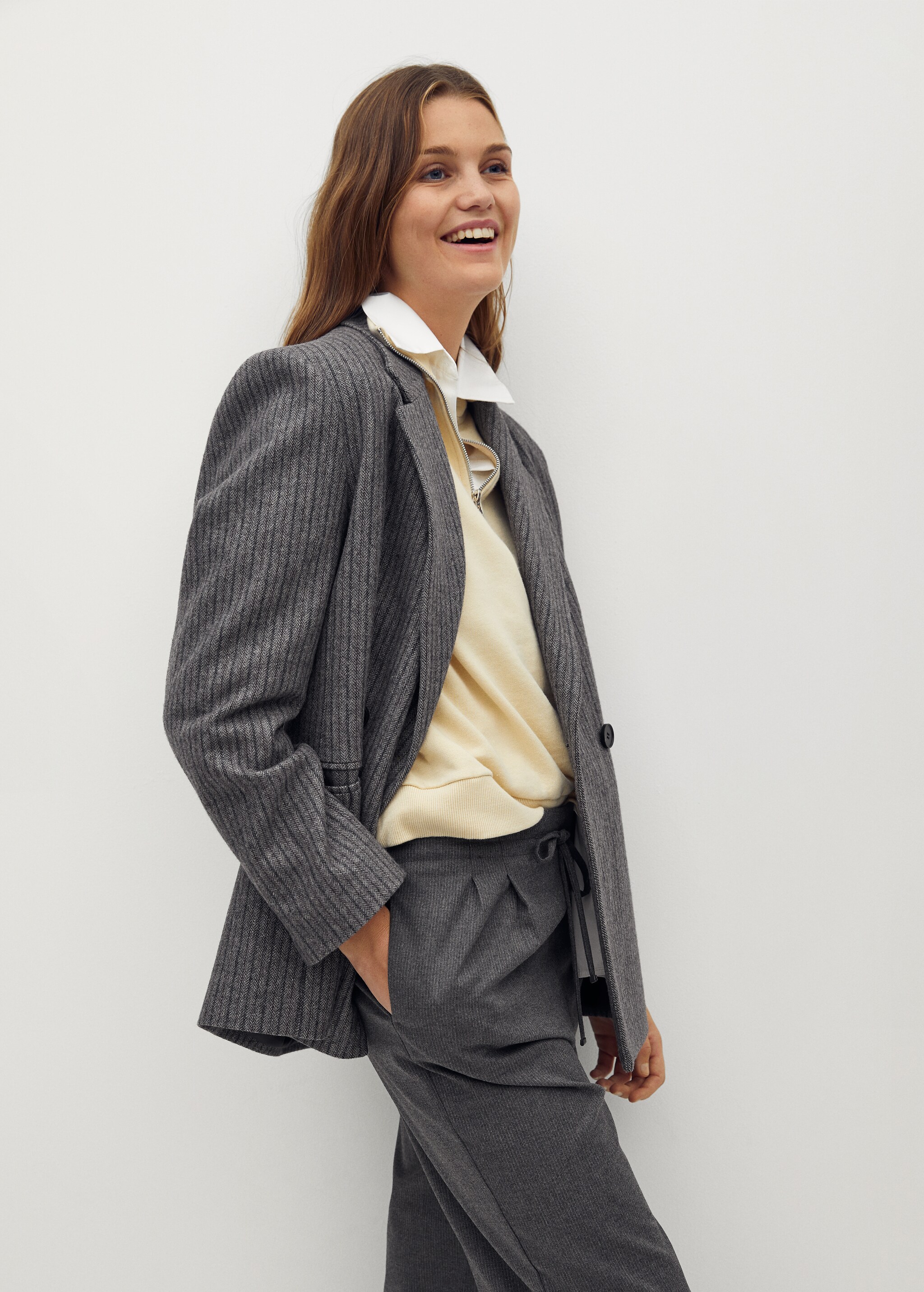 Elastic waist pants - Details of the article 2