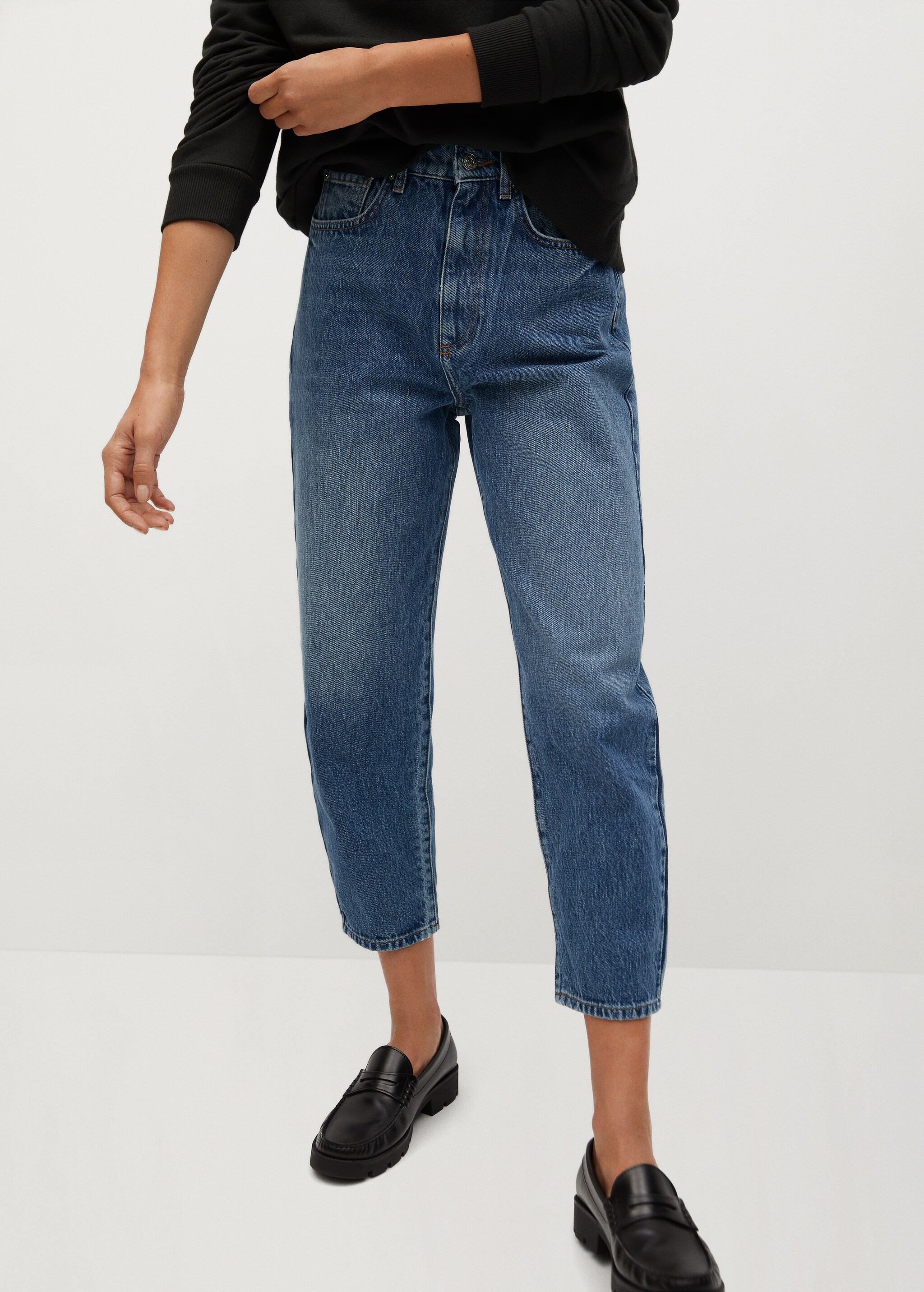 Jeans Balloon tiro alto - Plano medio