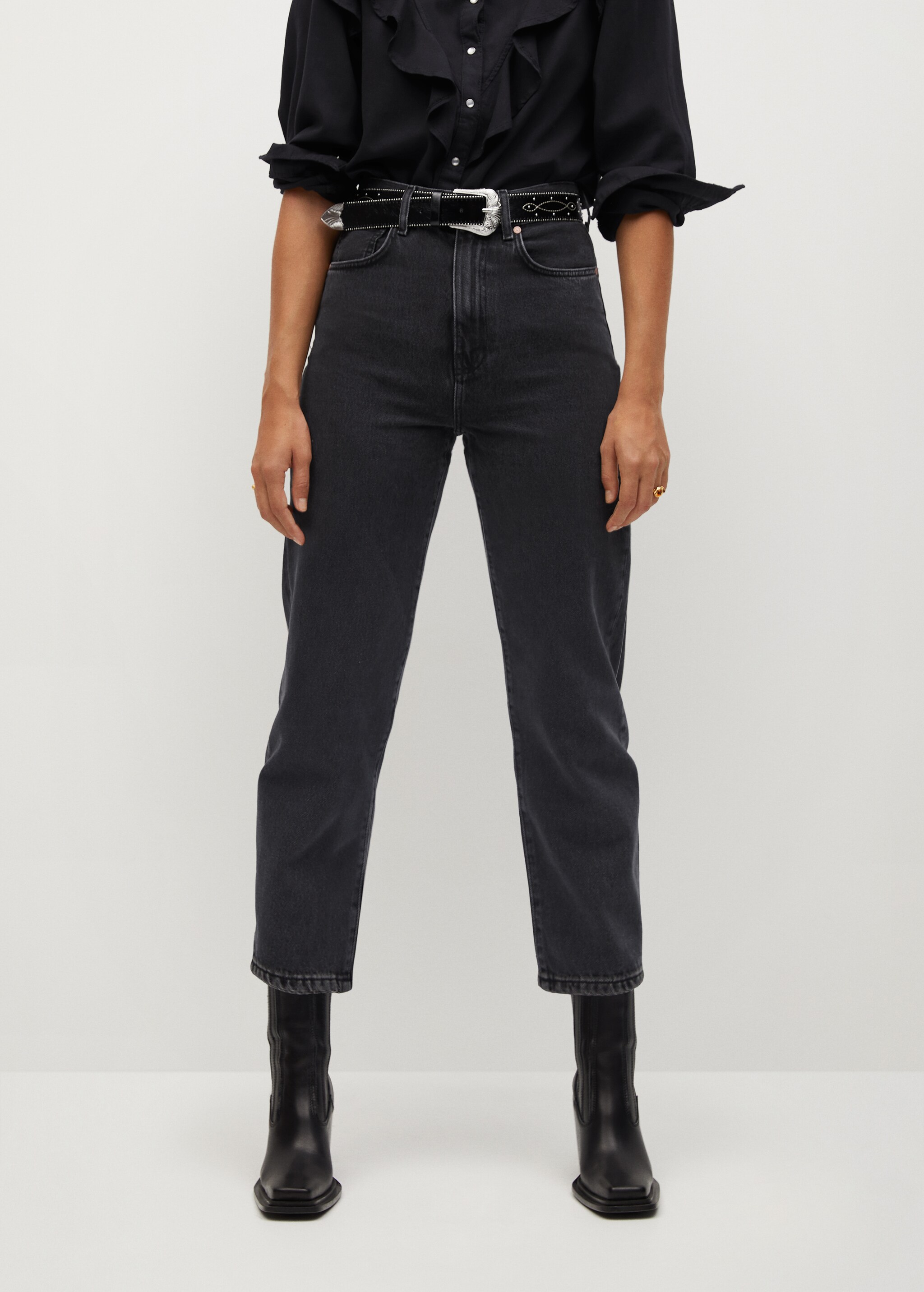 Jeans Balloon tiro alto - Plano medio