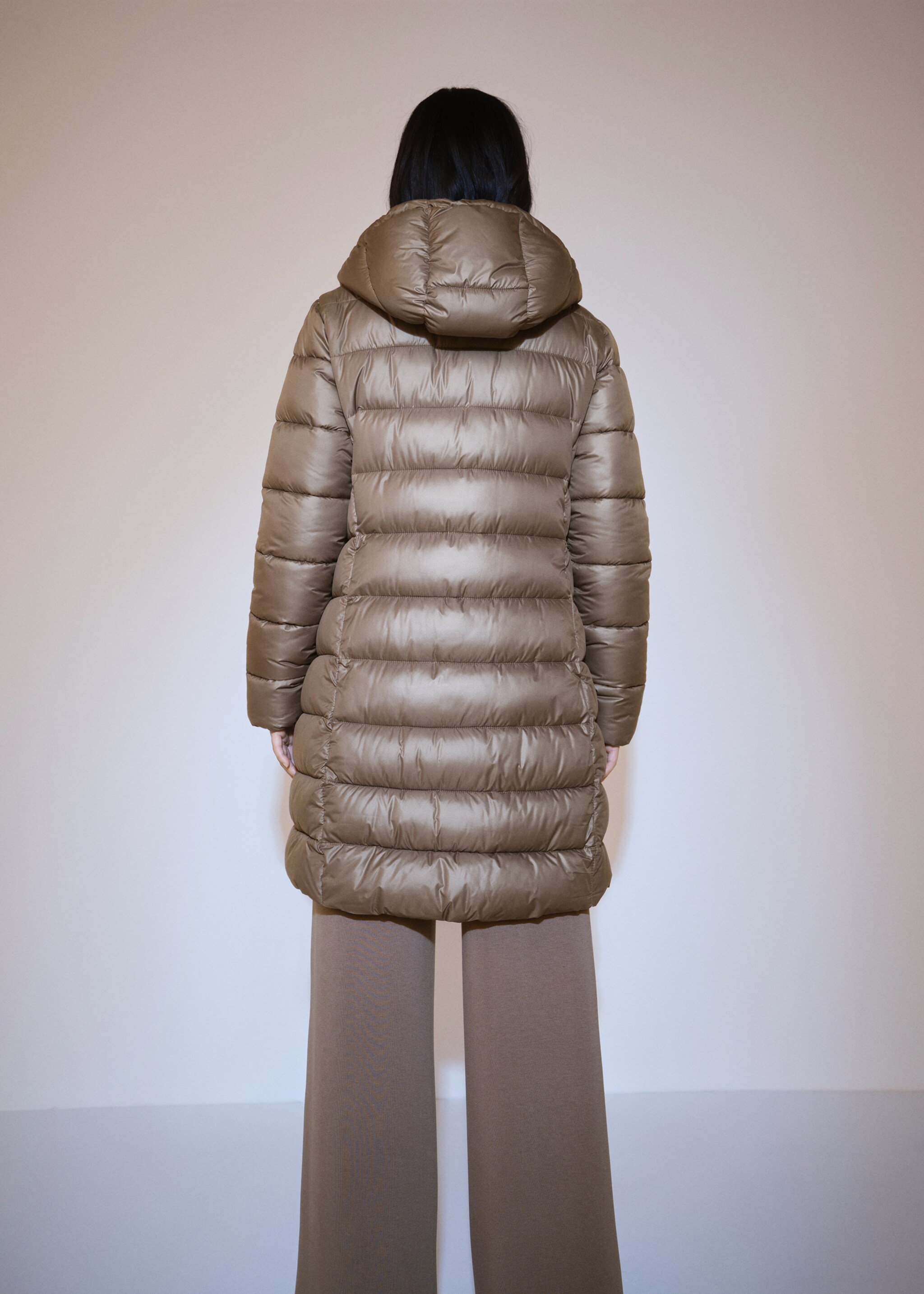 Water-repellent puffer coat - Reverse of the article, Medium Brown. Ref: 77018265-00.
