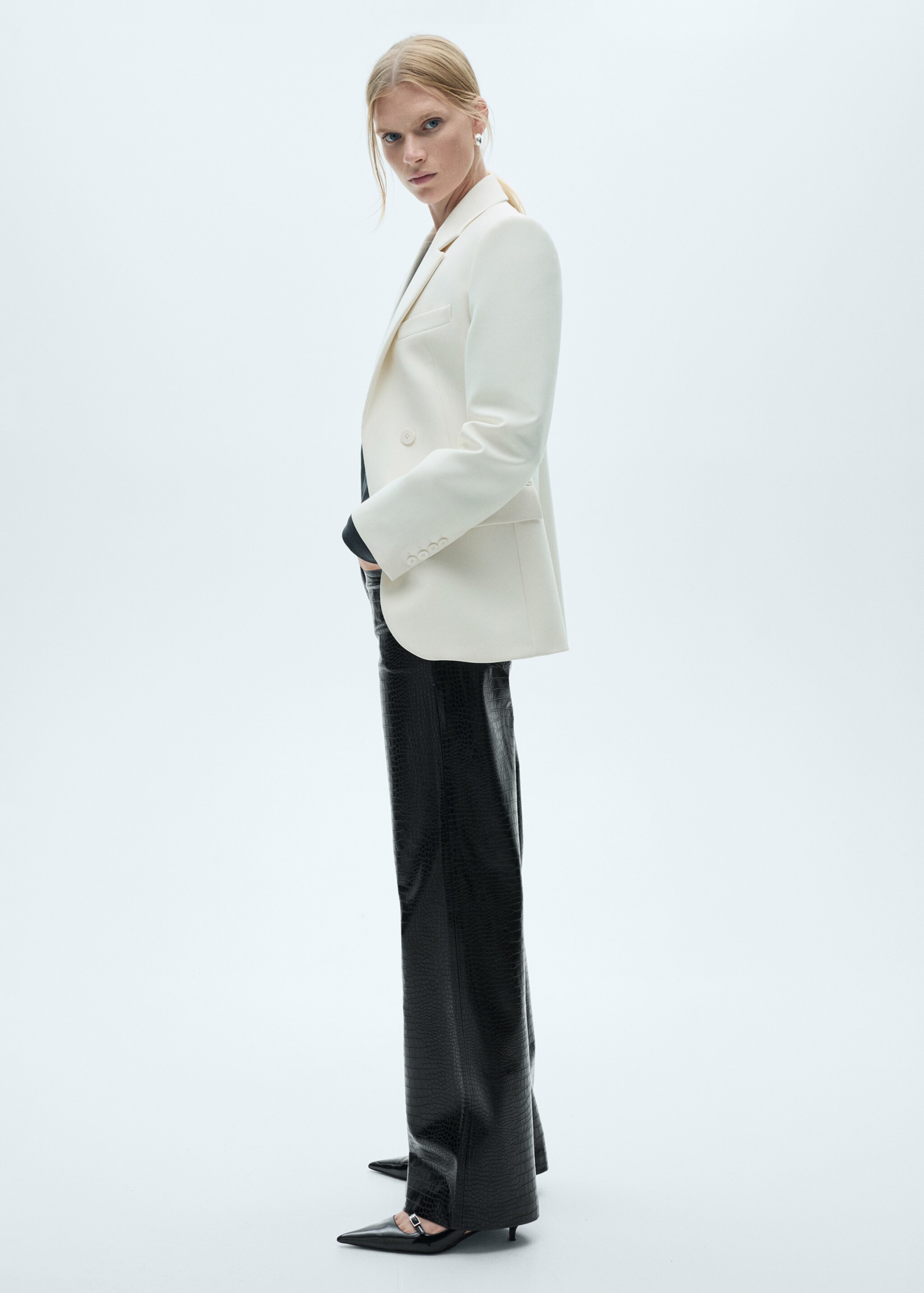 Croco leather-effect straight-fit trousers - Details of the article 2, Black. Ref: 77018269-00.
