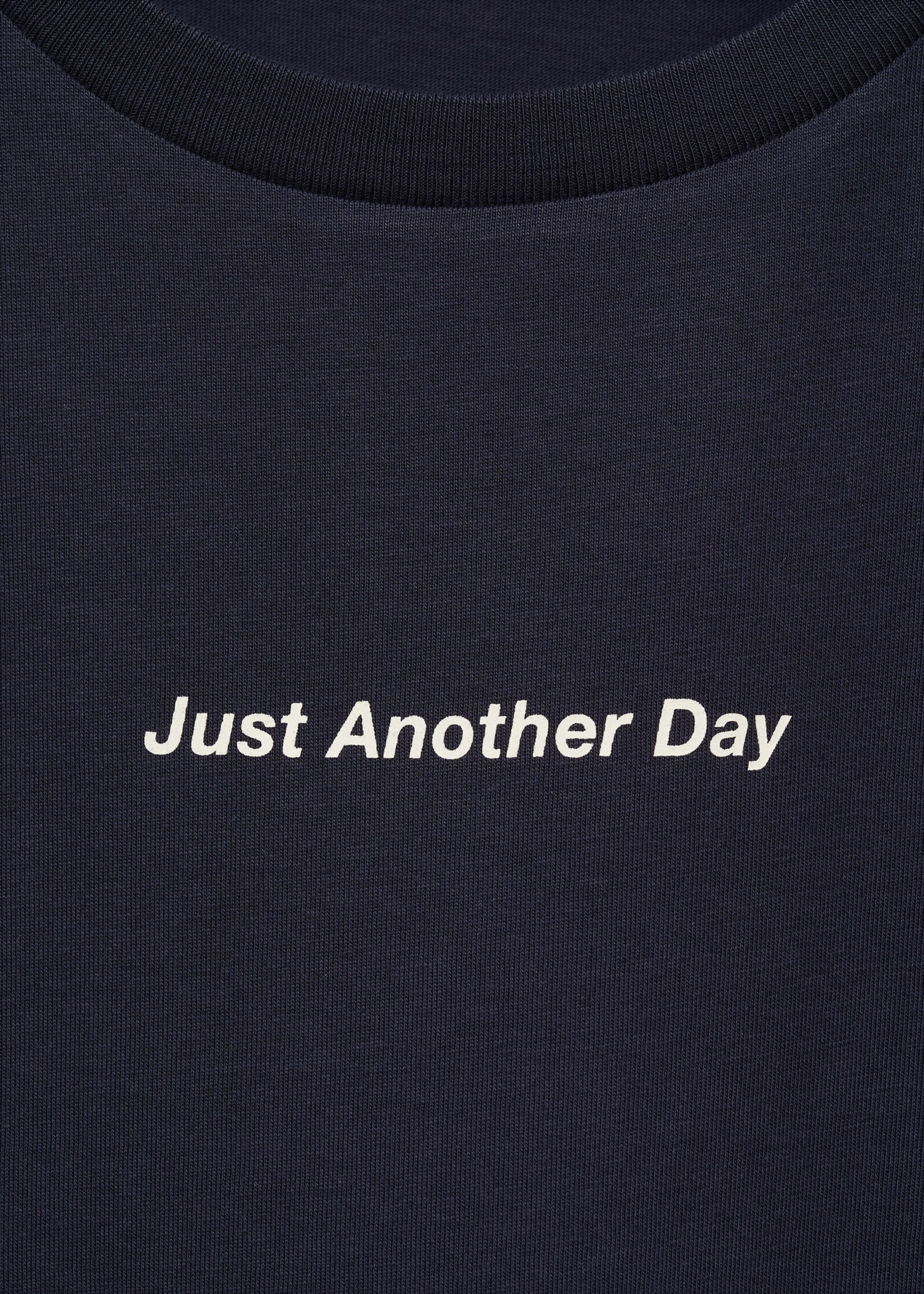 Oversized message t-shirt - Details of the article 8