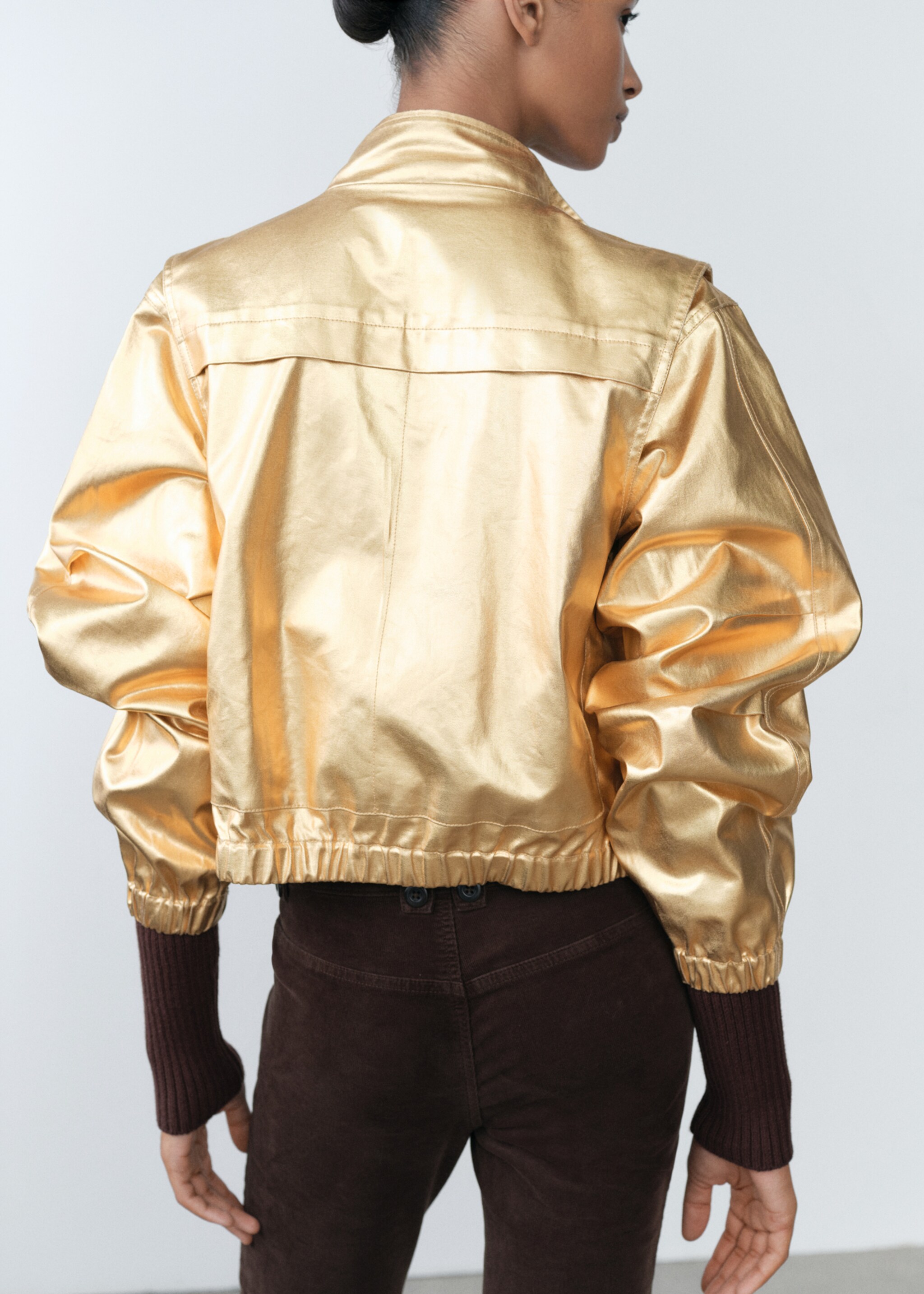 Τζάκετ bomber denim μεταλιζέ - Πίσω όψη προϊόντος, Χρυσό. Ref: 77018635-00.