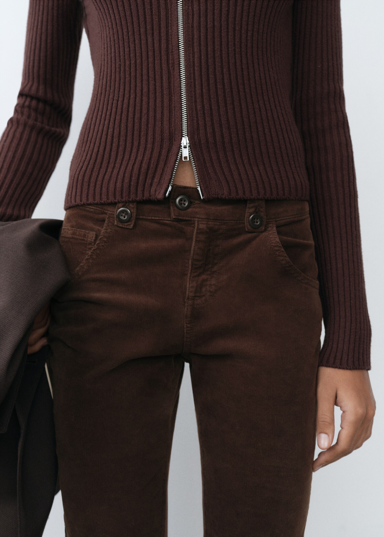 Flared corduroy trousers - Details of the article 6
