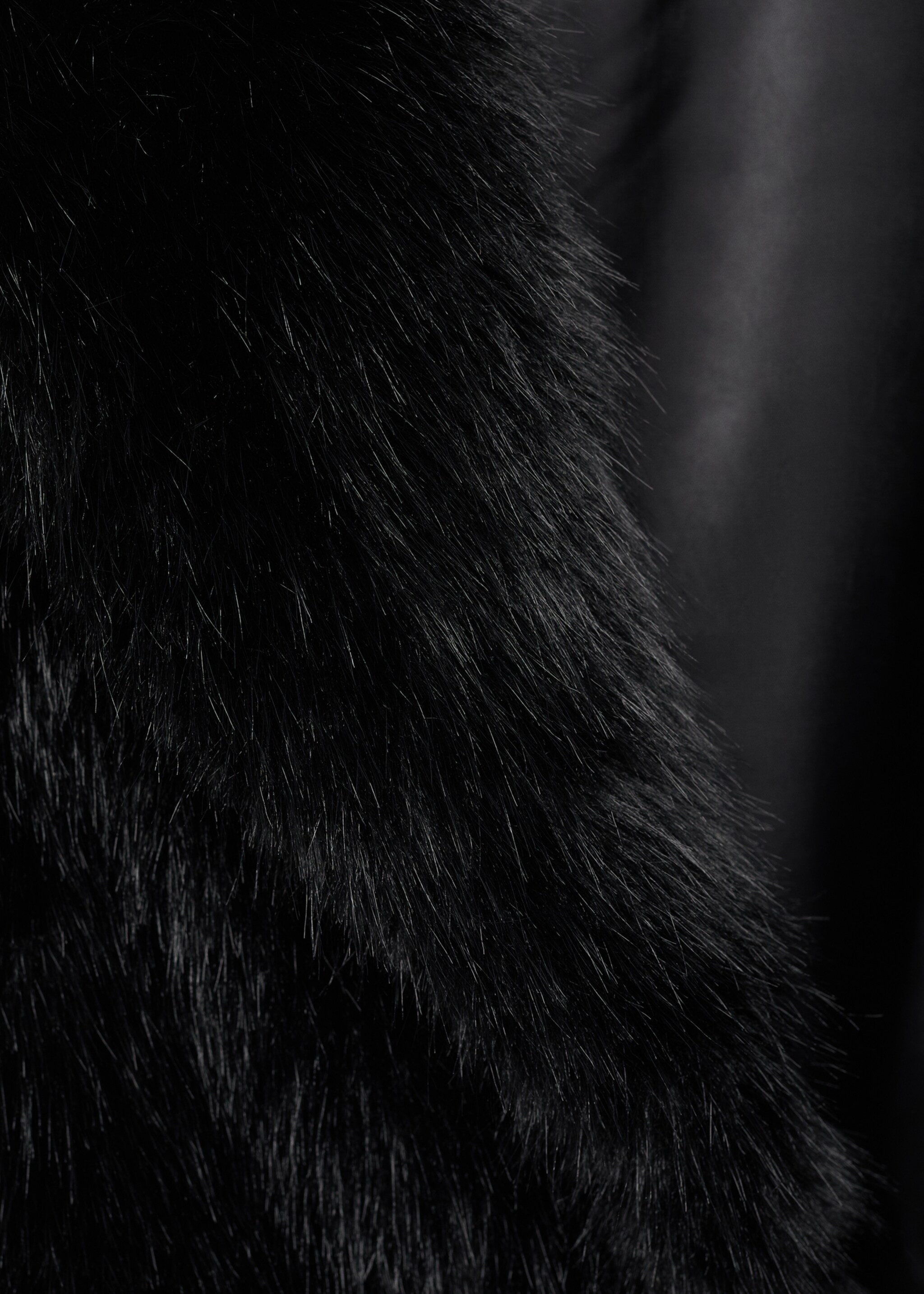 Παλτό συνθετική γούνα με πέτο - Λεπτομέρεια του προϊόντος 0, Μαύρο. Ref: 77019032-00.