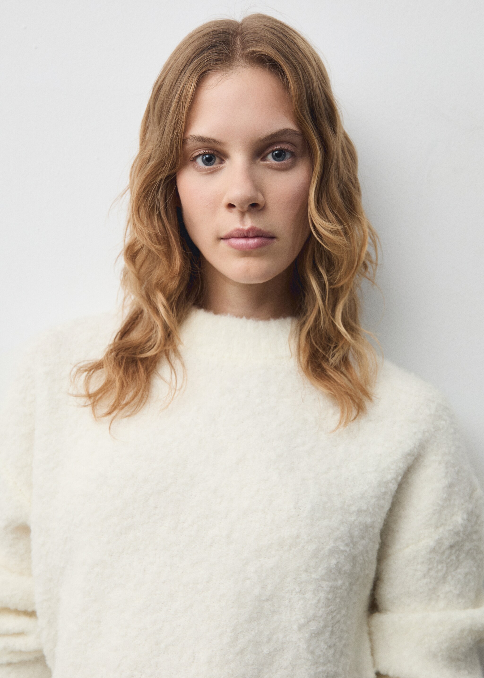 Jersey punto cuello redondo - Detalle del artículo 1, Crudo. Ref: 77019058-00.