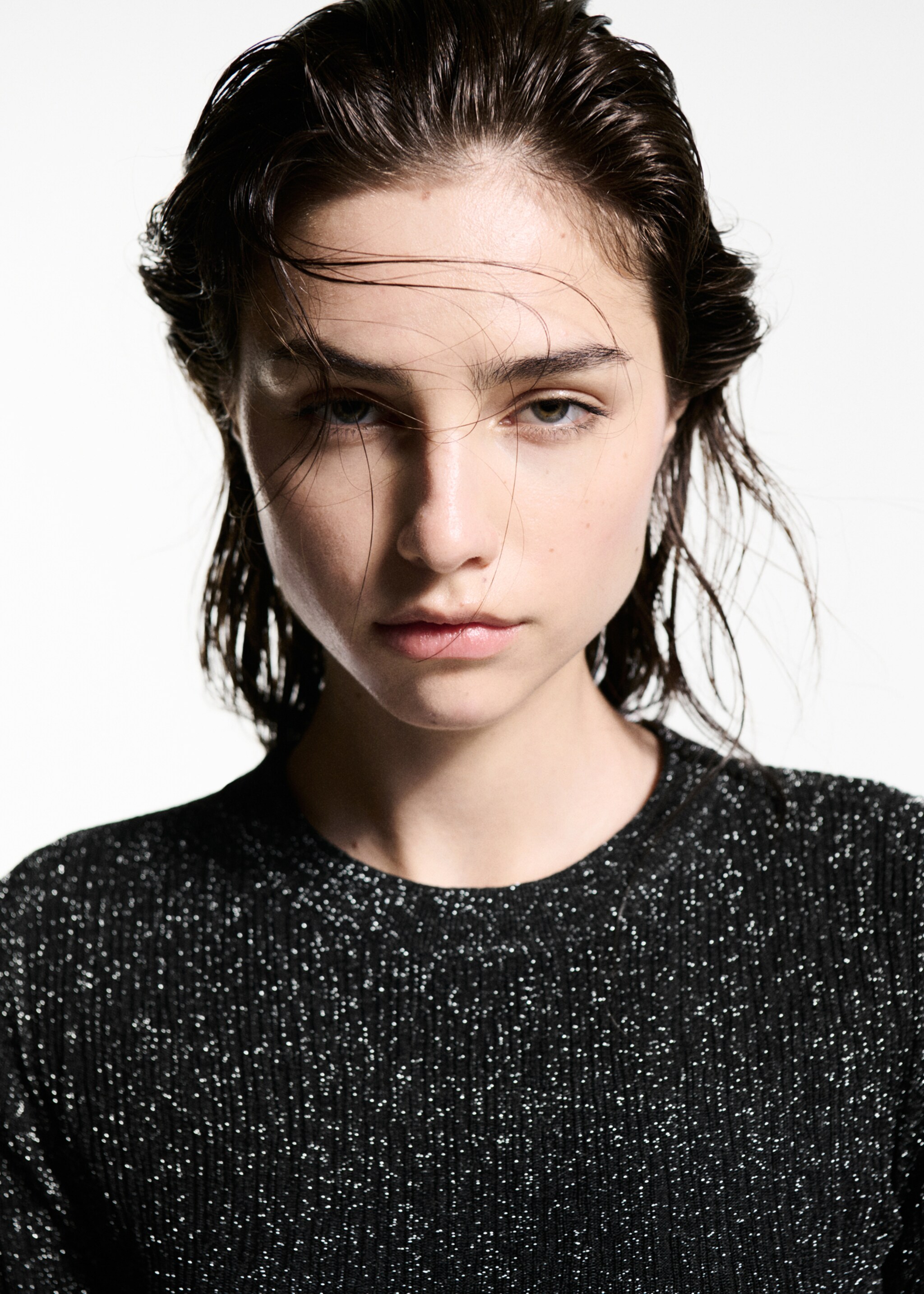 Crewneck lurex sweater - Details of the article 1, Black. Ref: 77019061-00.