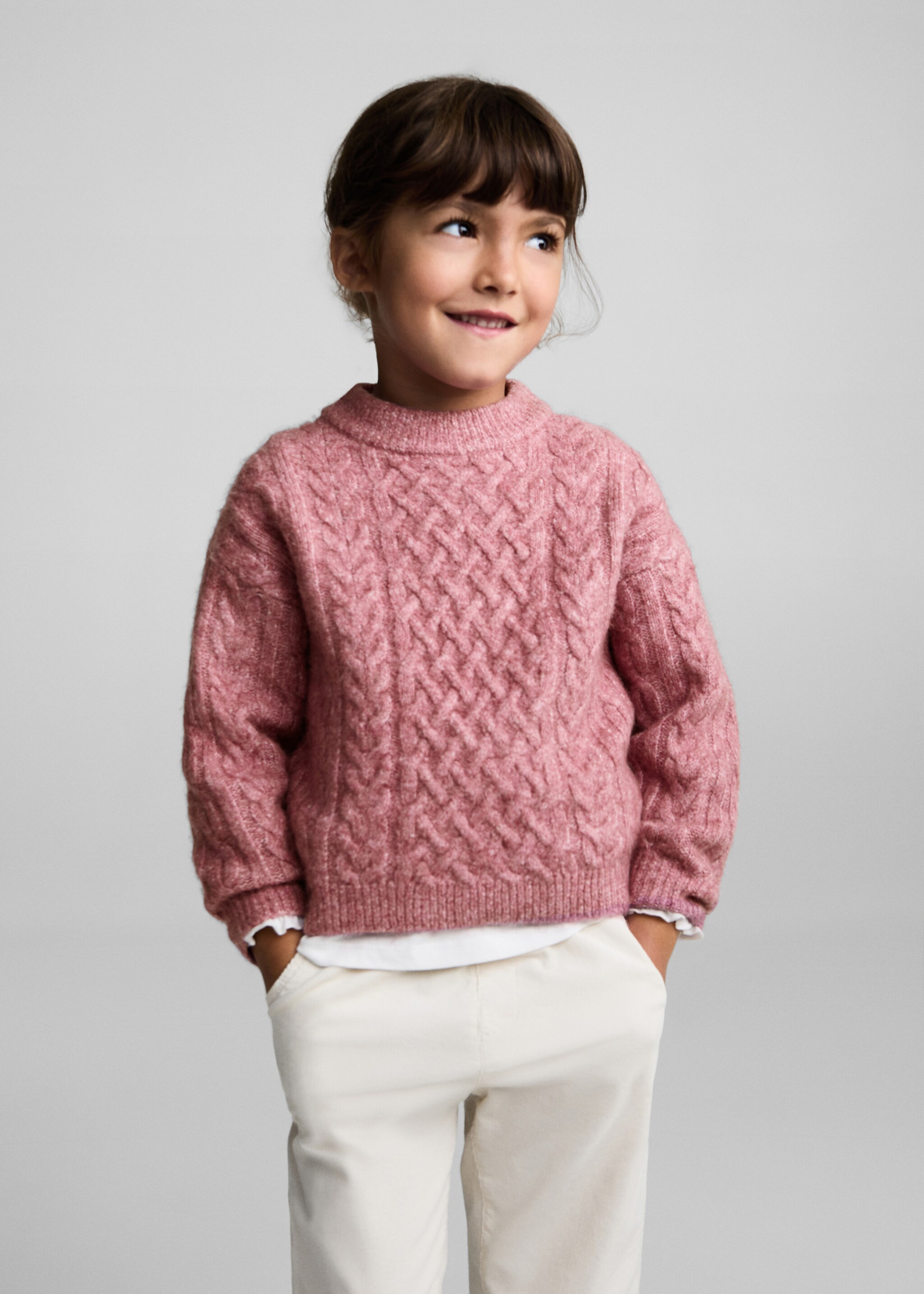 Pull-over maille tressée - Plan moyen, Cerise. Ref: 77019065-00.