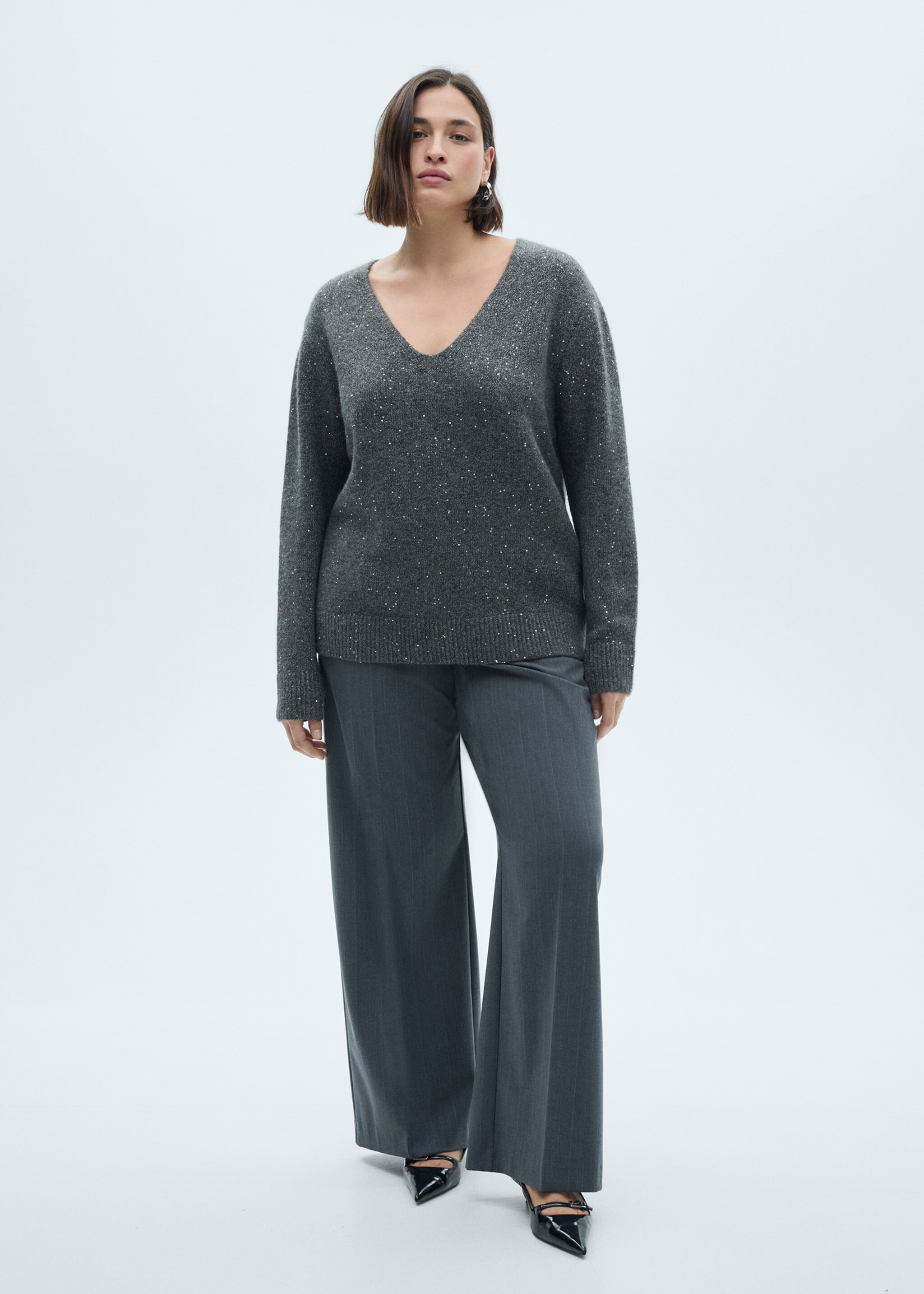 Pull-over col V paillettes - Détail de l'article 3, Gris anthracite. Ref: 77019072-00.