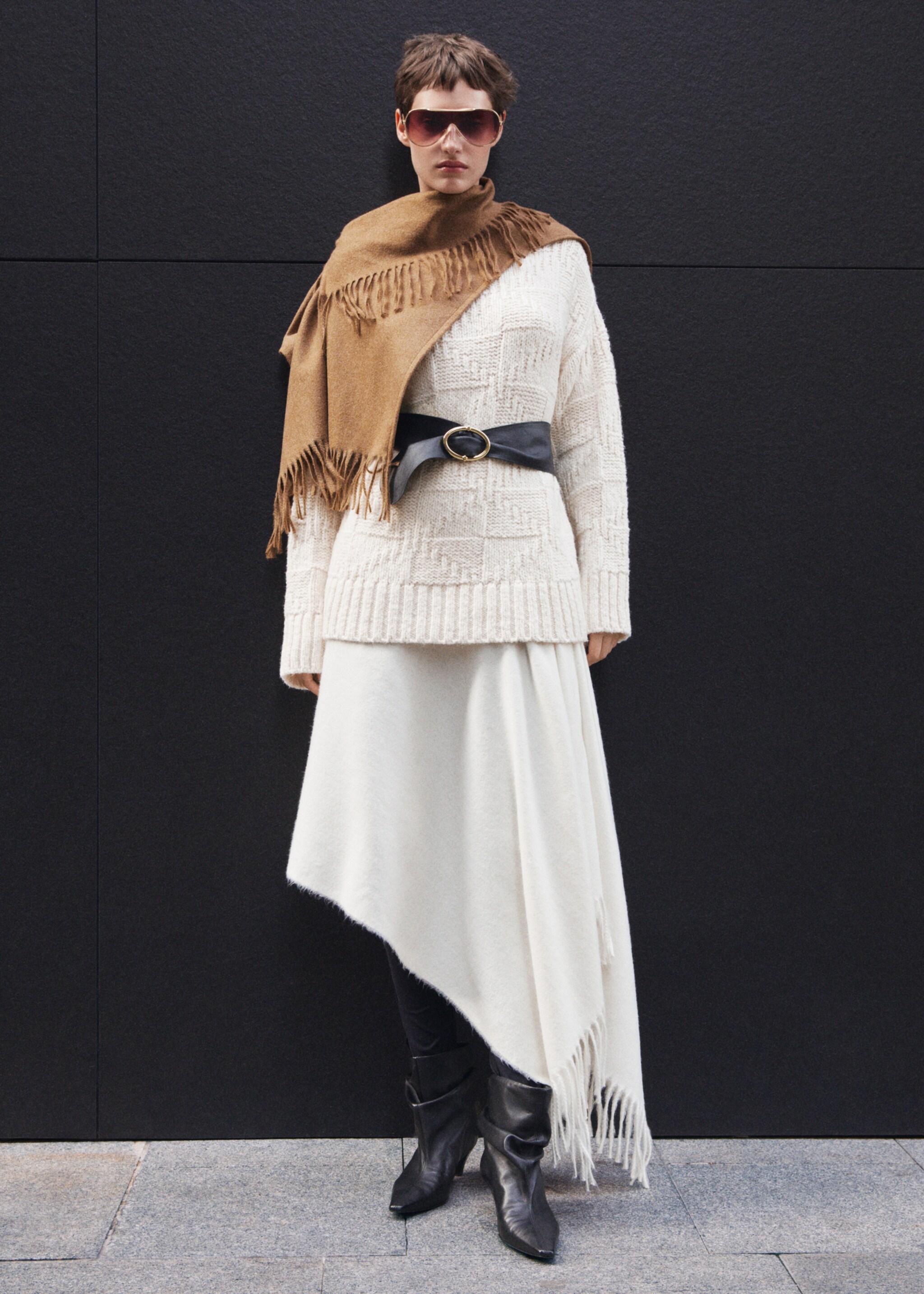 Jersei punt gruixut coll perkins - Detall de l'article 7, Cru. Ref: 77019073-00.