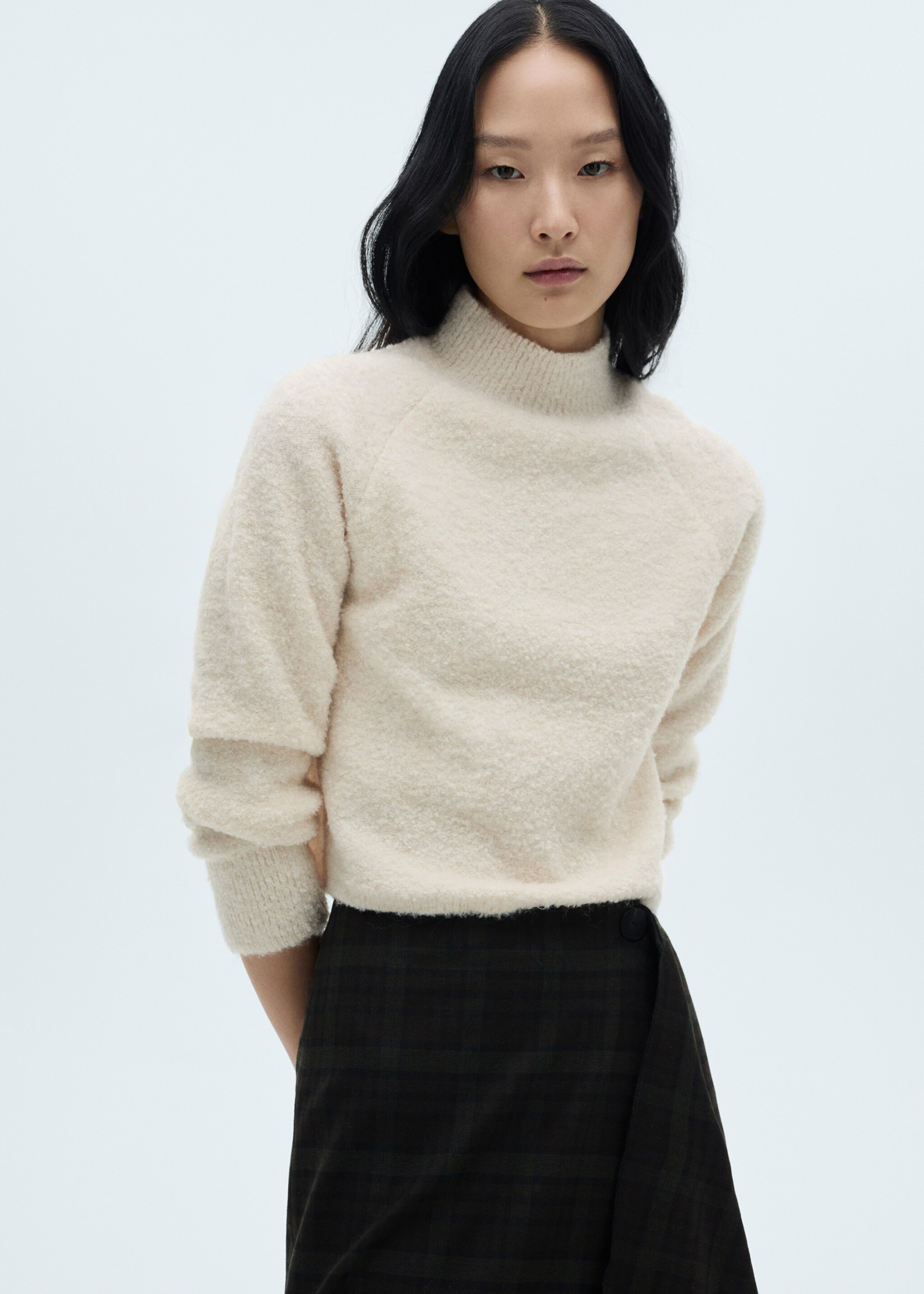 Perkins-neck bouclé sweater - Medium plane, Ecru. Ref: 77019074-00.