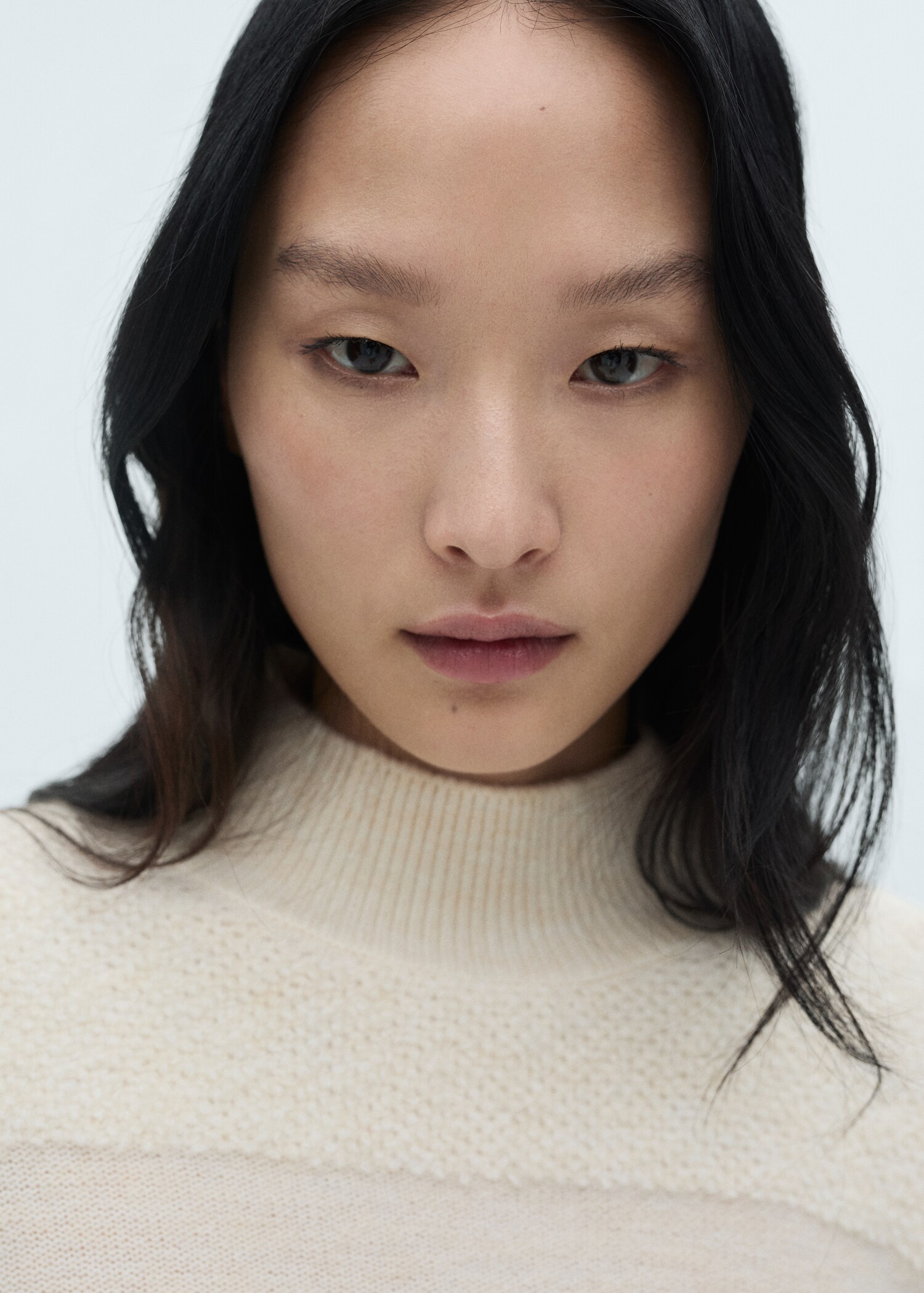 Pull-over empiècements col montant - Détail de l'article 1