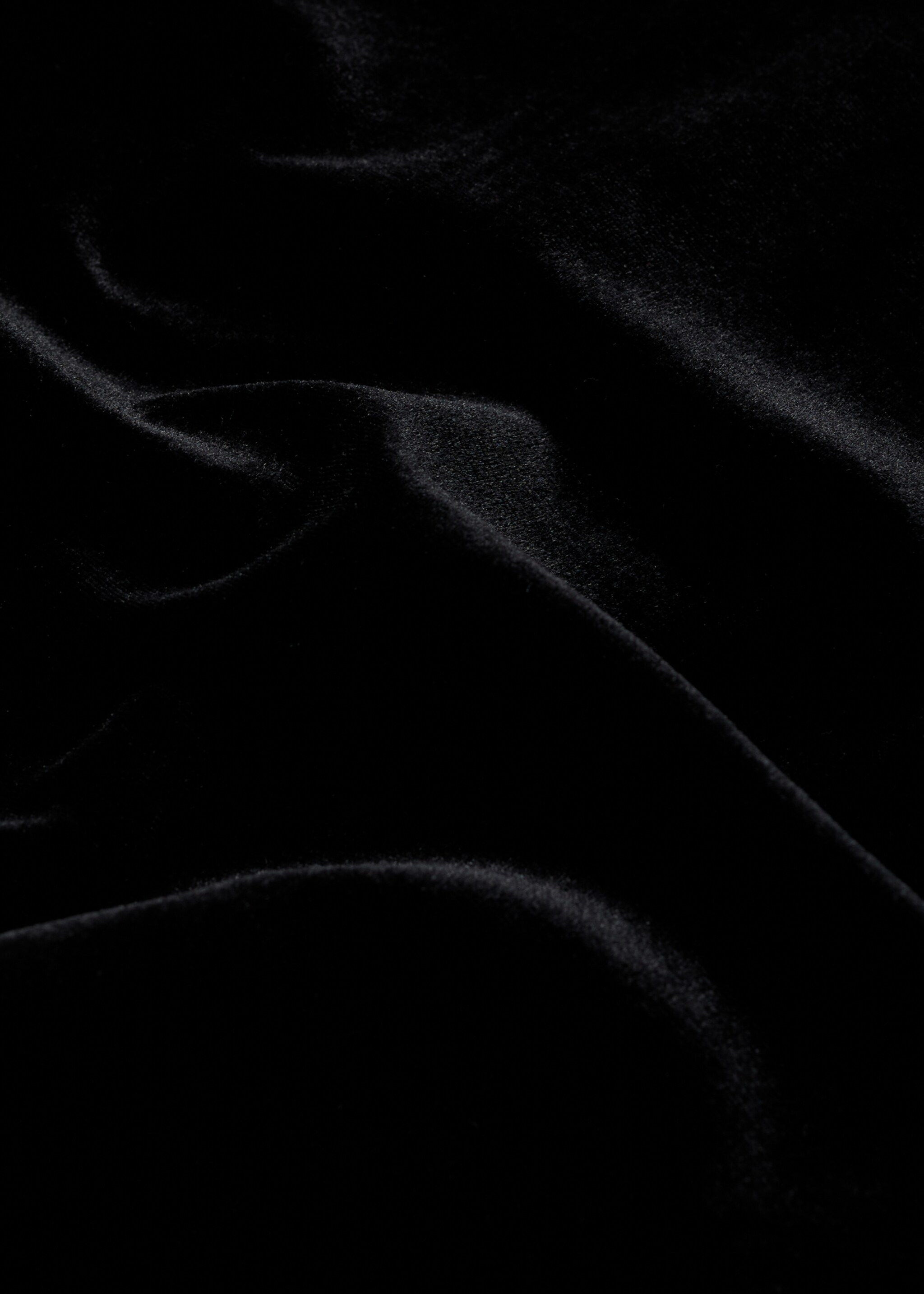 Velvet bow T-shirt - Details of the article 0, Black. Ref: 77019234-00.